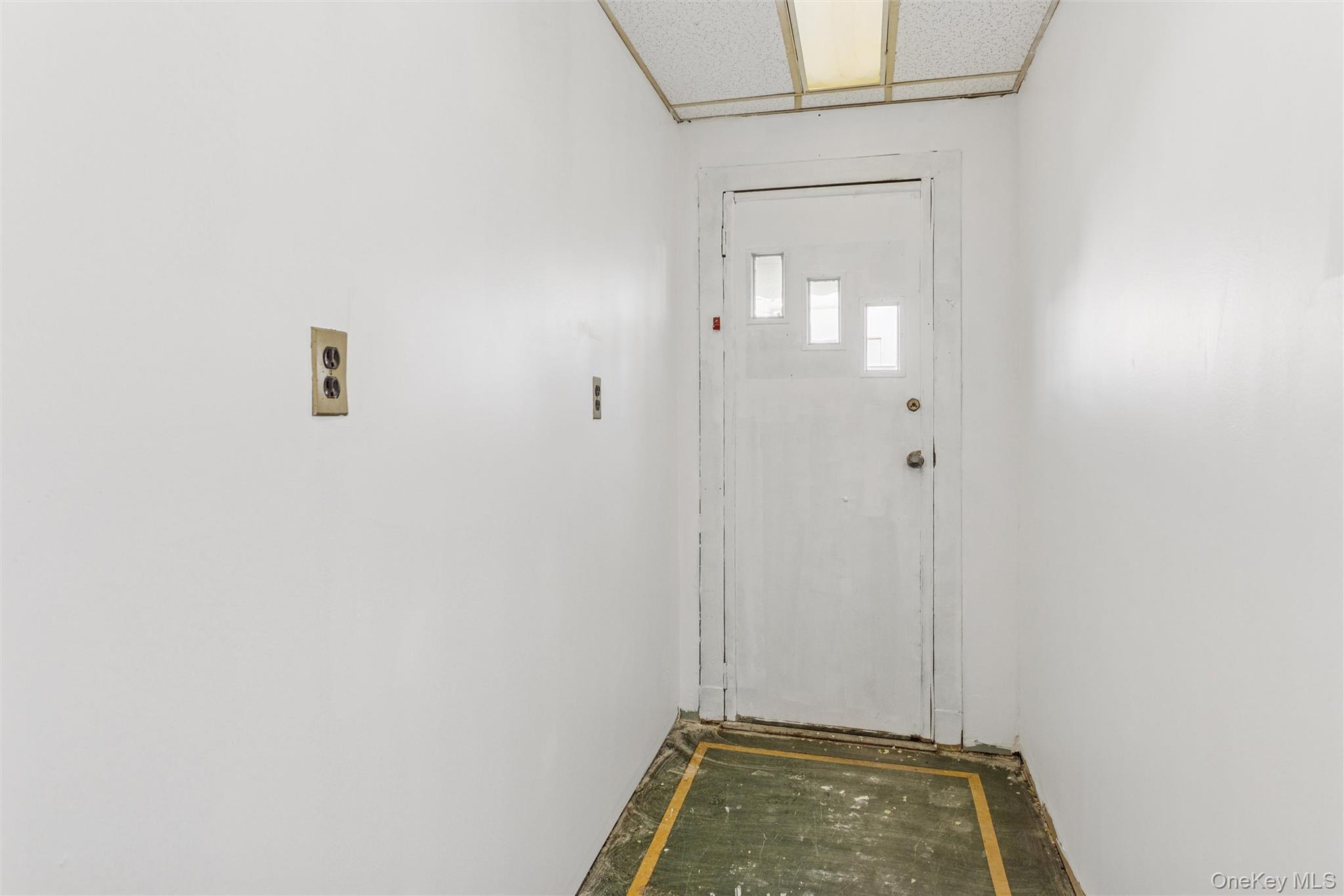 #18 photo, 22 Broadway Mews, Hewlett , NY 11557