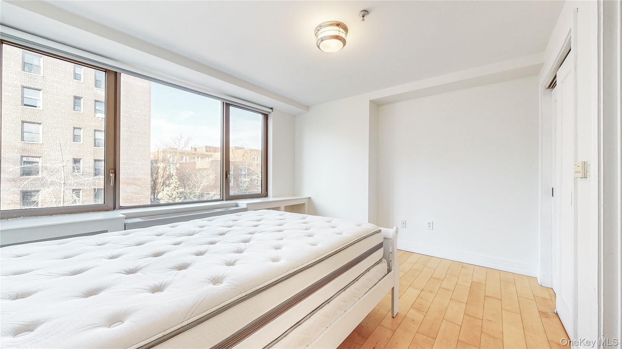 #13 photo, 64-05 Yellowstone Boulevard, Forest Hills , NY 11375