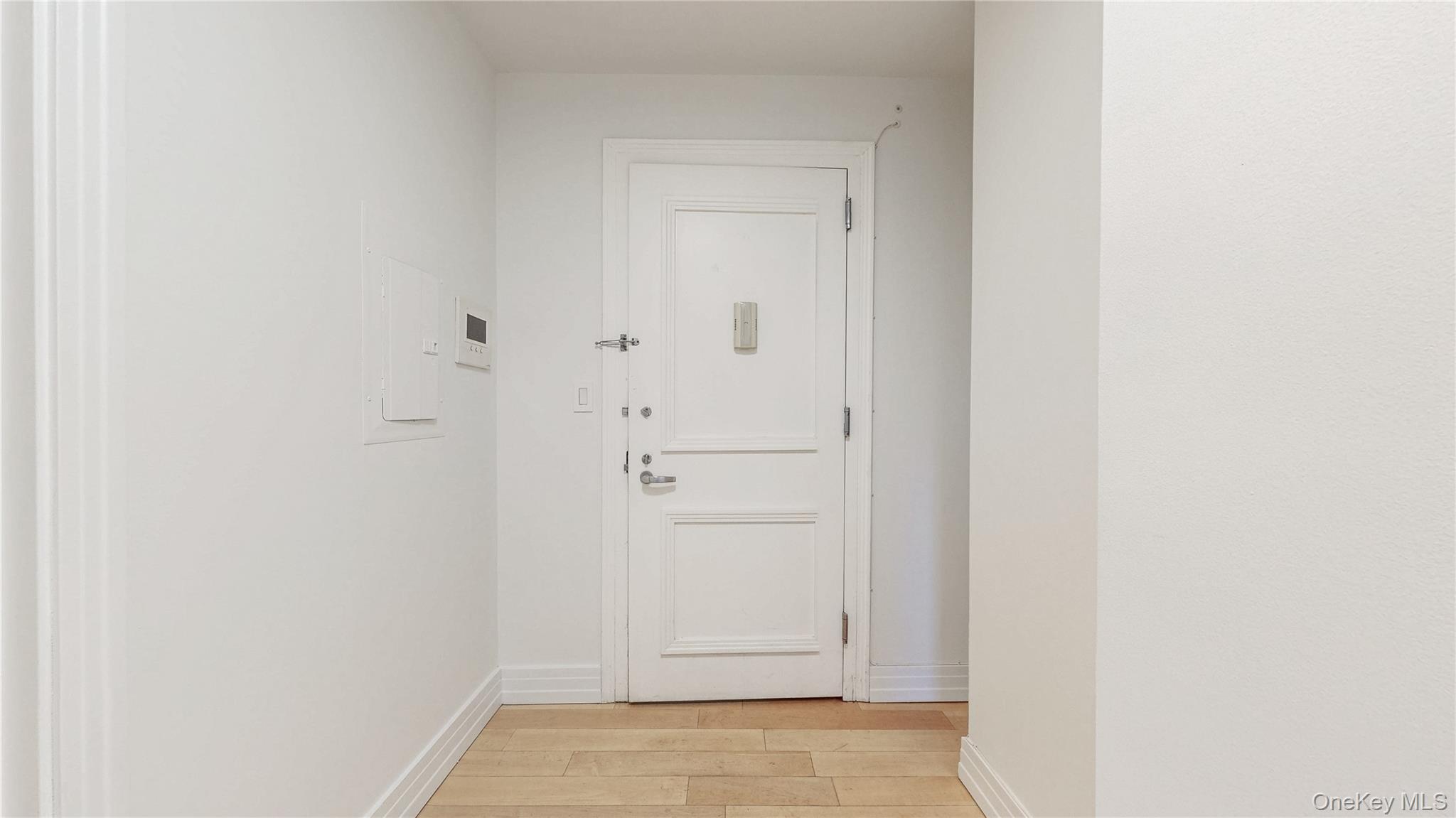 #6 photo, 64-05 Yellowstone Boulevard, Forest Hills , NY 11375