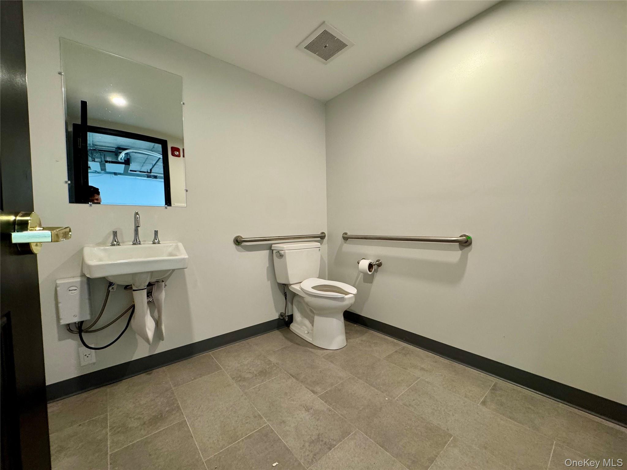 #11 photo, 43-20 52nd Street, Woodside , NY 11377