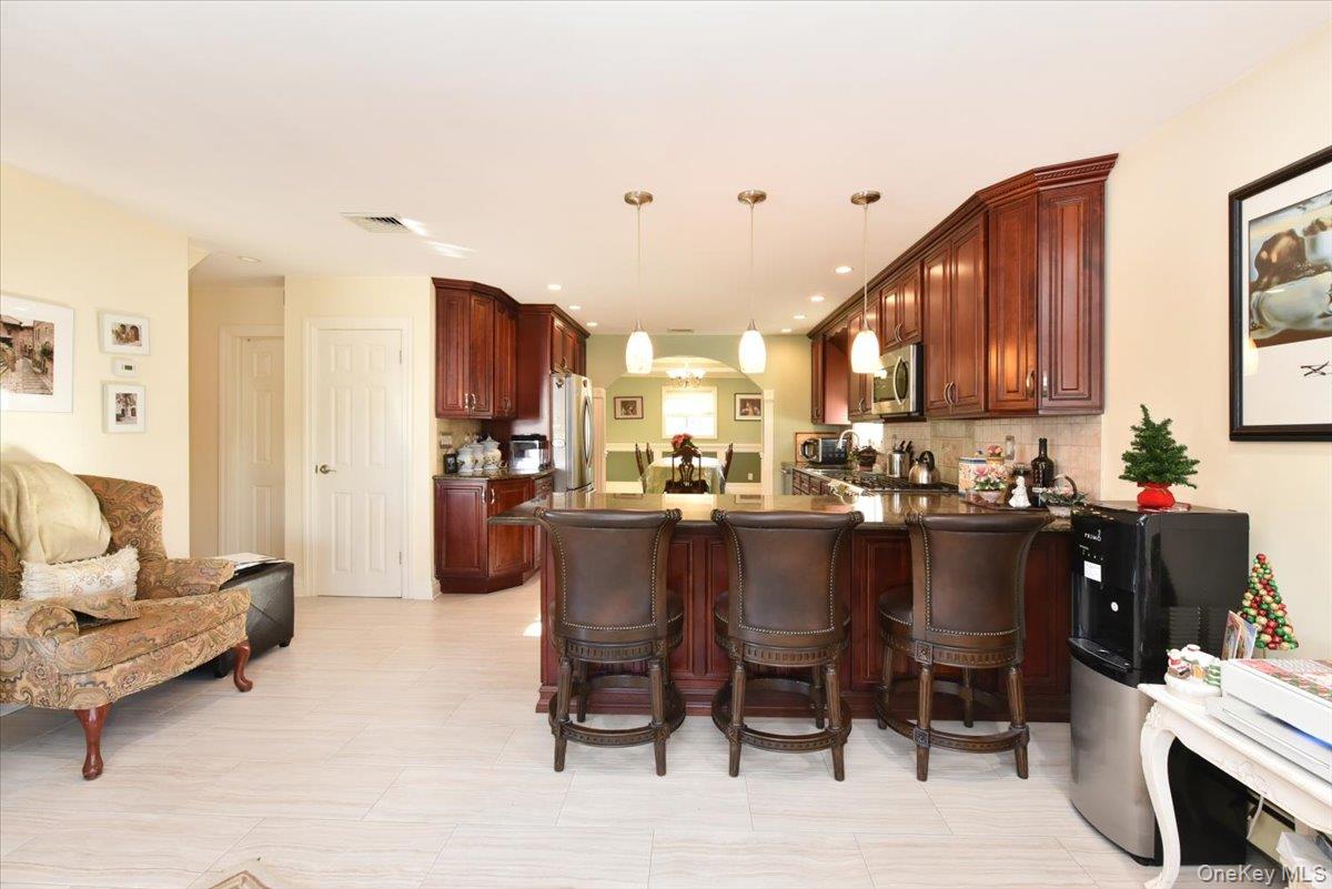 #12 photo, 24 Arlyn Drive, Massapequa , NY 11758