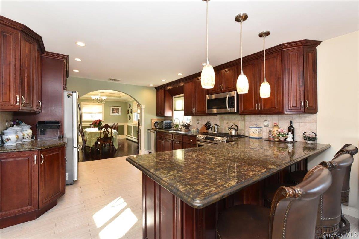 #15 photo, 24 Arlyn Drive, Massapequa , NY 11758