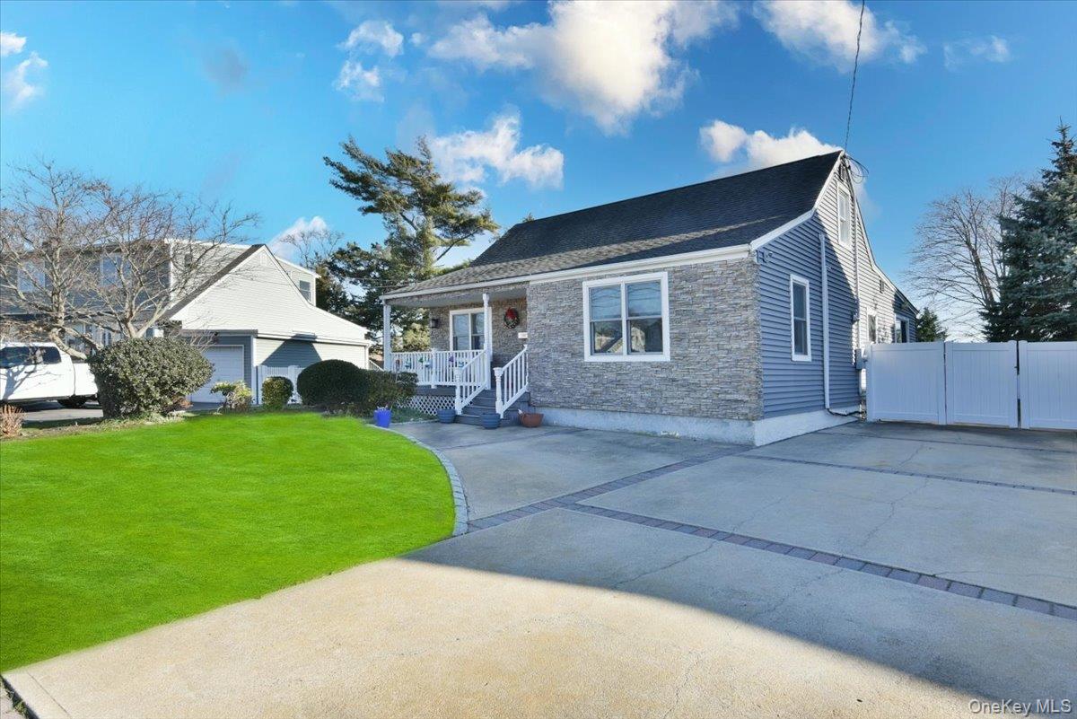 #4 photo, 24 Arlyn Drive, Massapequa , NY 11758