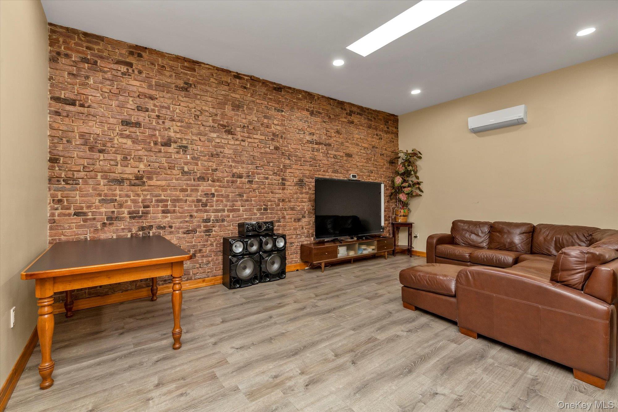 #10 photo, 21 Charlotte Street, Ridgewood , NY 11385