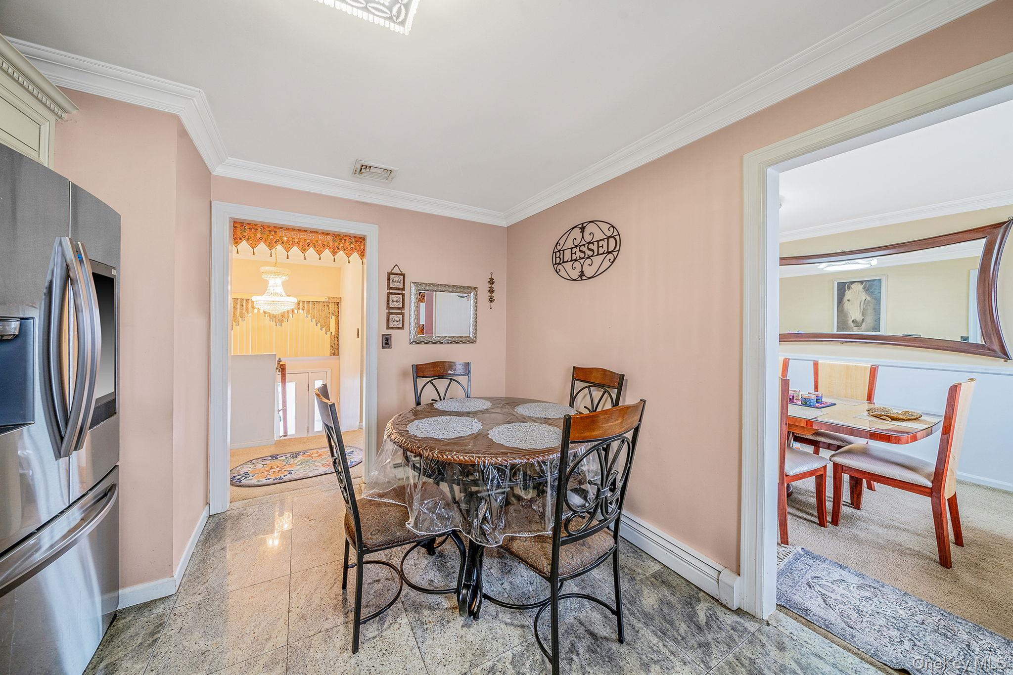 #14 photo, 105 Arlington Street, Mineola , NY 11501