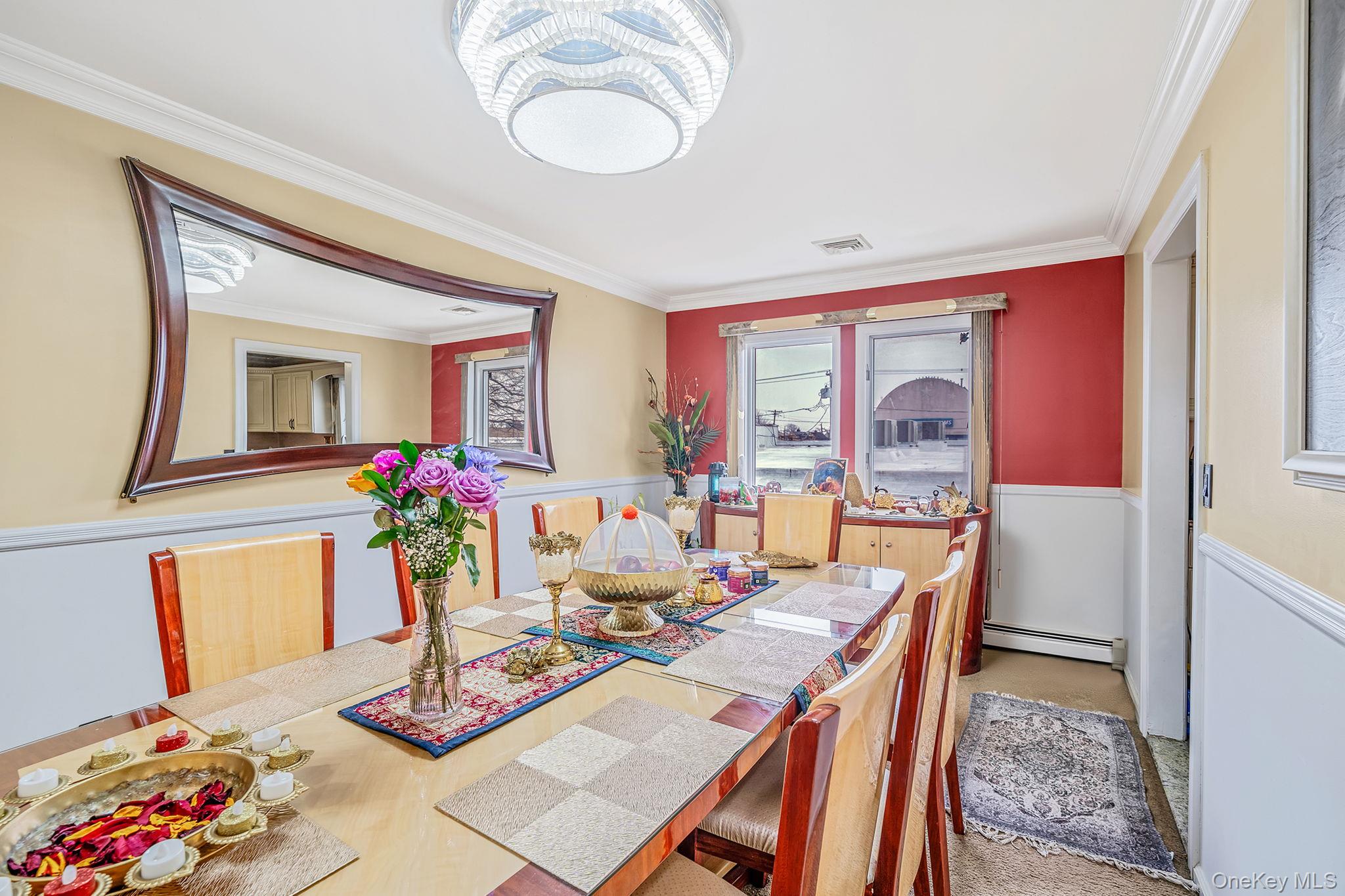 #8 photo, 105 Arlington Street, Mineola , NY 11501