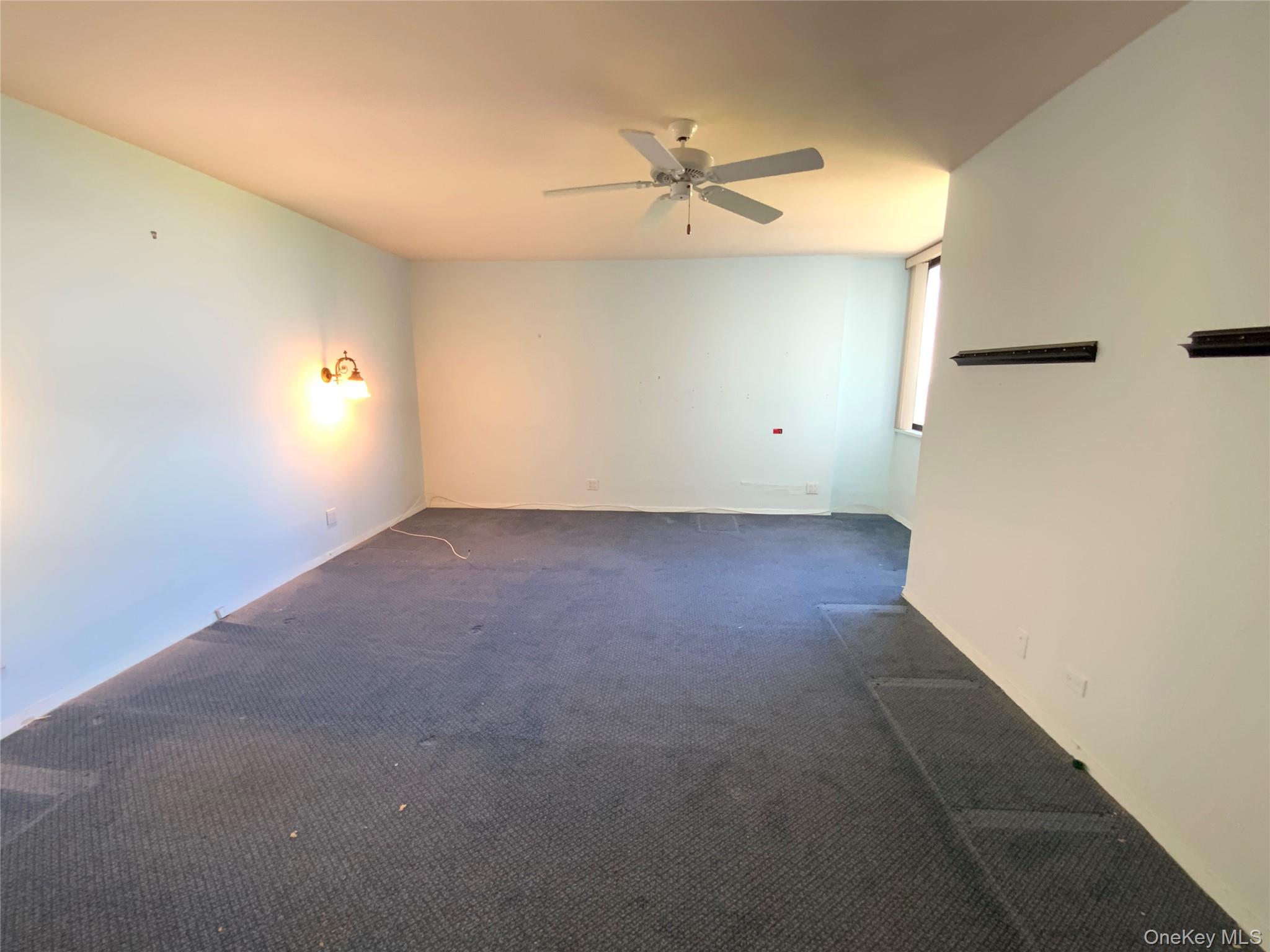 #2 photo, 27010 Grand Central Parkway, 皇后区 花卉园 Floral Park , NY 11005