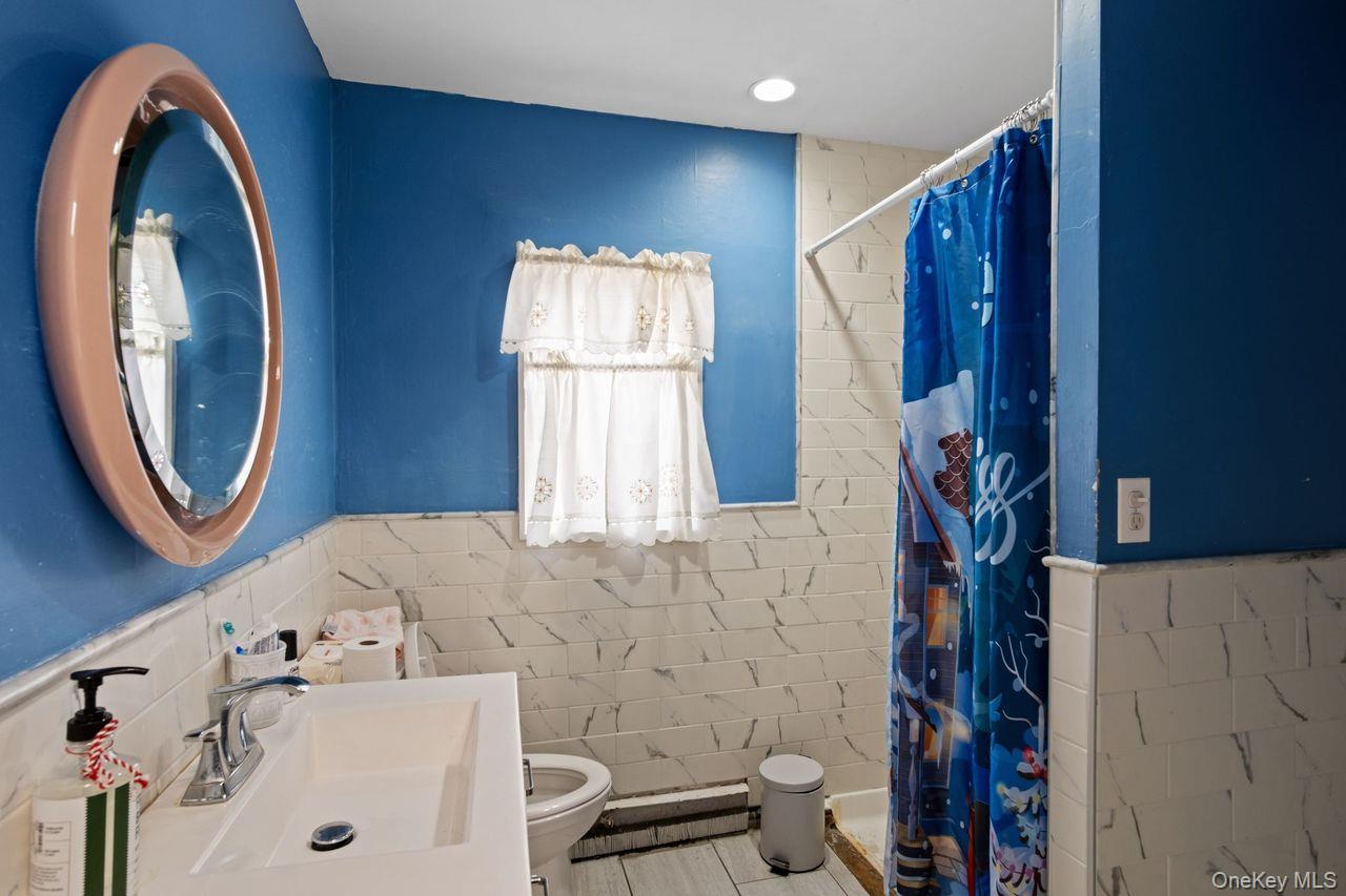 #17 photo, 1111 Hempstead Avenue, नासाउ काउंटी South Hempstead , NY 11550