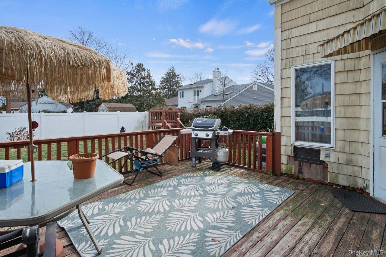 #7 photo, 1111 Hempstead Avenue, नासाउ काउंटी South Hempstead , NY 11550