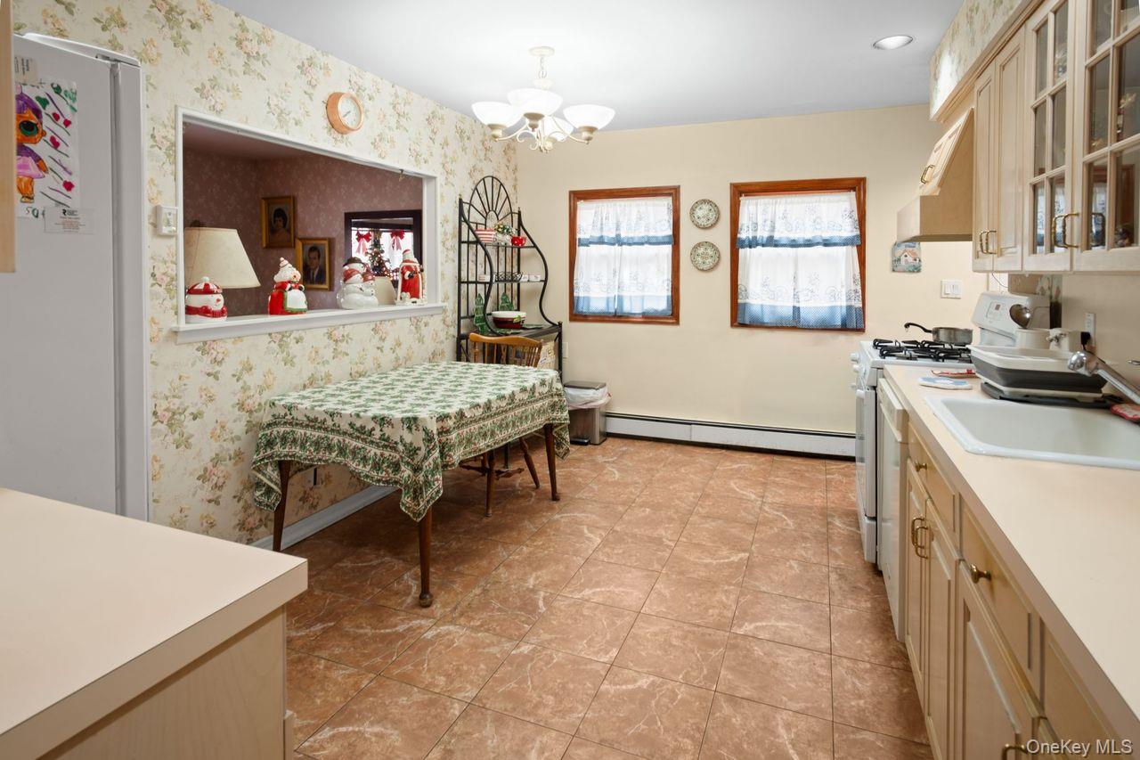 #9 photo, 1111 Hempstead Avenue, नासाउ काउंटी South Hempstead , NY 11550