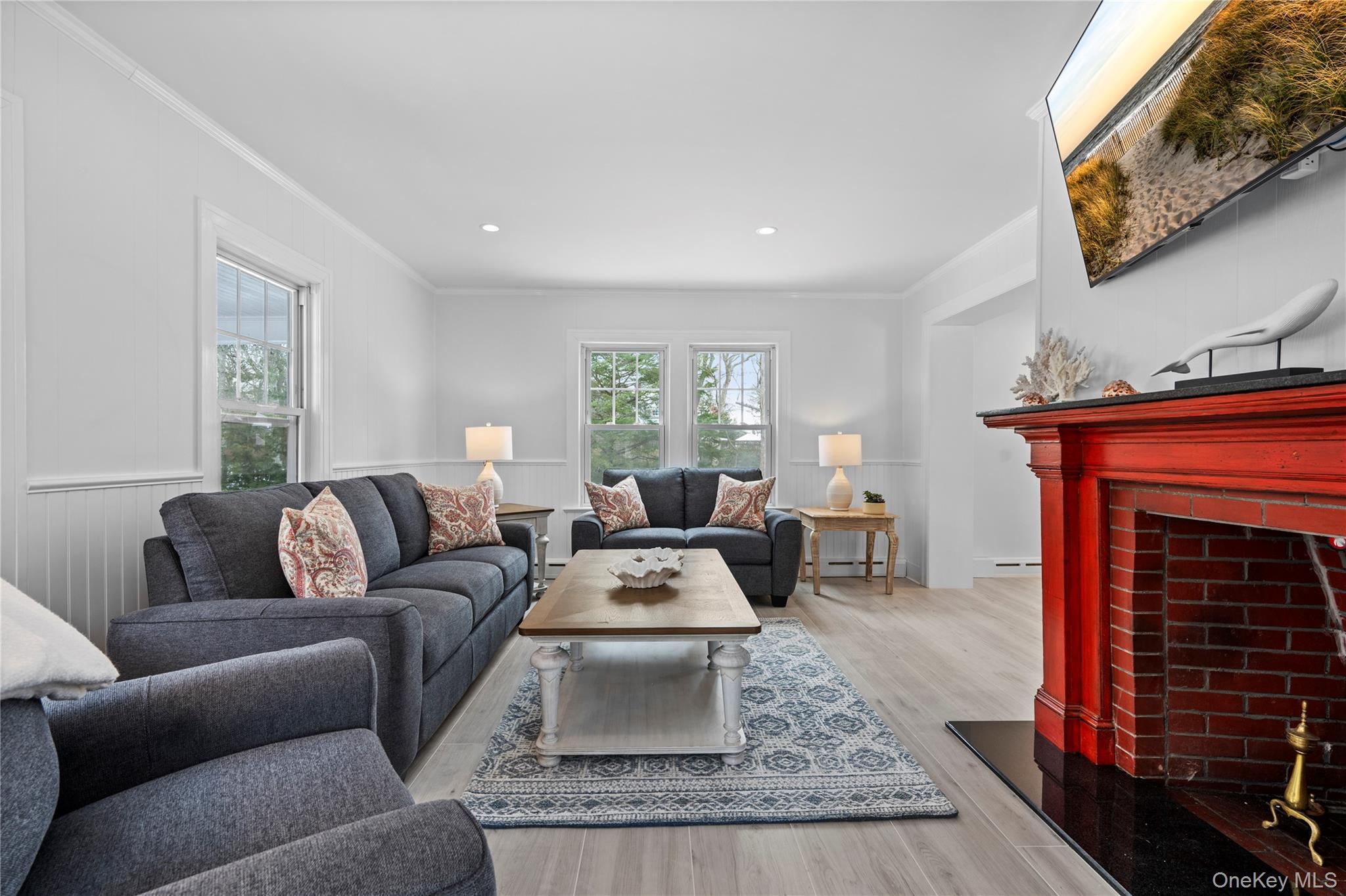 #2 photo, 74 Montauk Highway, Quogue , NY 11959