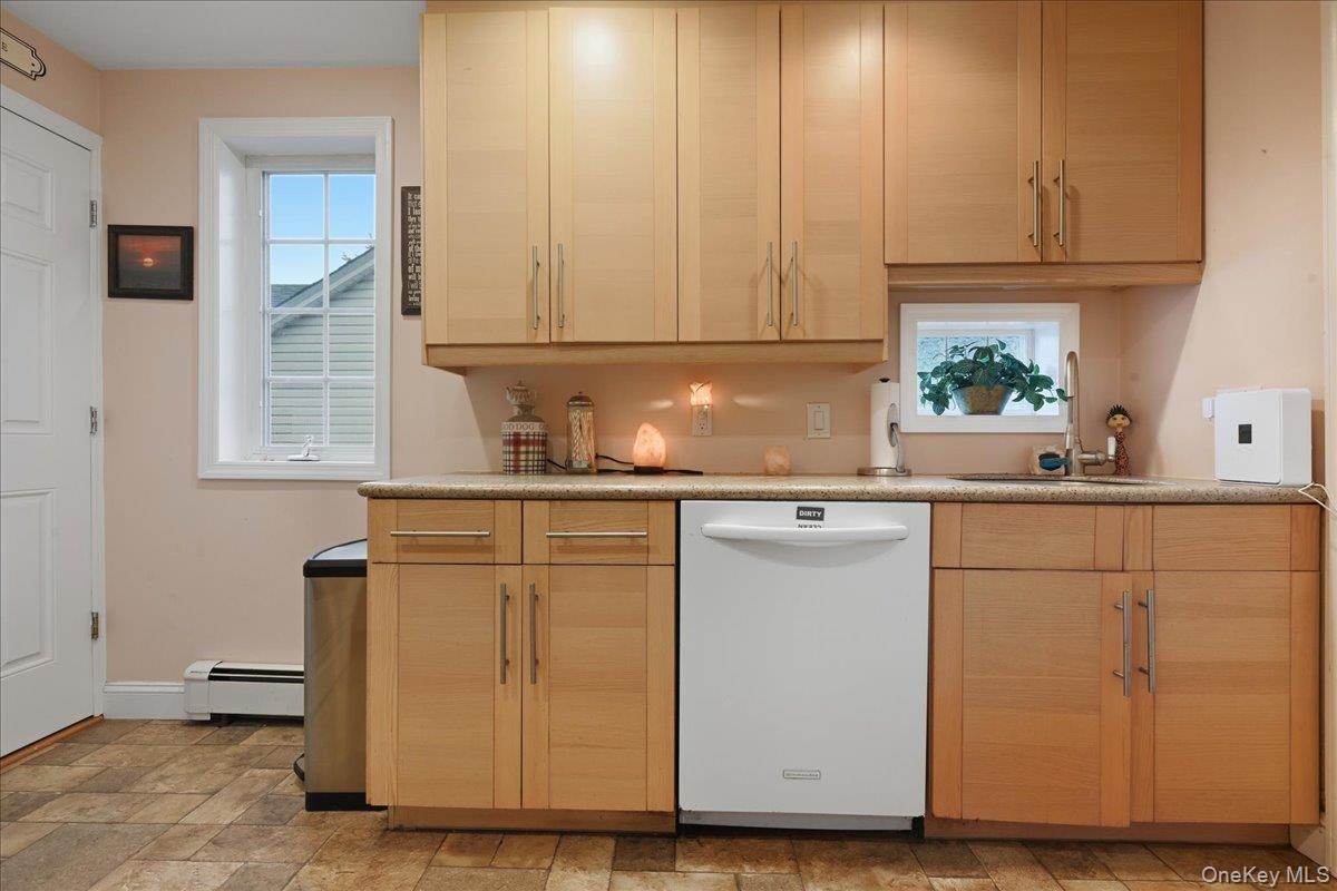 #12 photo, 307 Frederick Avenue, 长岛 Bellmore , NY 11710