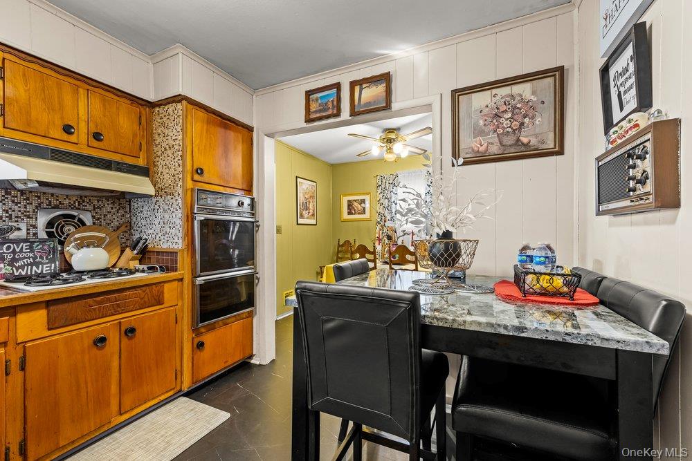 #10 photo, 14595 221st Street, Jamaica , NY 11413