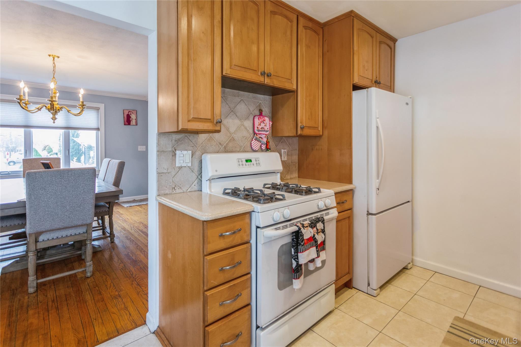 #5 photo, 2359 Spruce Street, Seaford , NY 11783