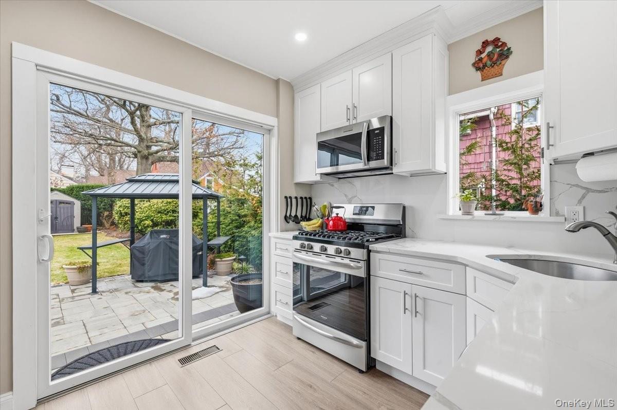 #10 photo, 112 Longworth Avenue, Woodmere , NY 11598