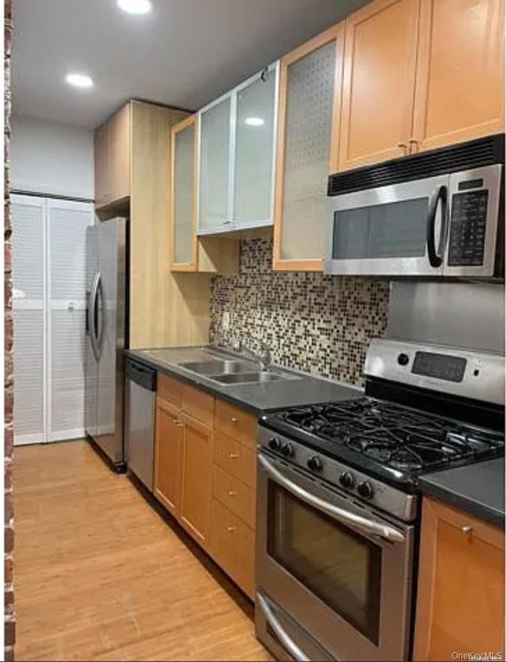 #3 photo, 2001 Park Street, Atlantic Beach , NY 11509