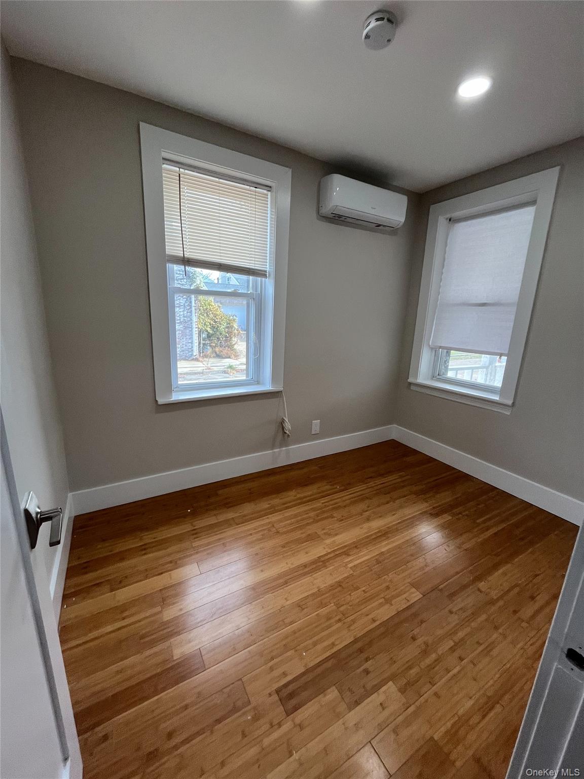 #5 photo, 2001 Park Street, Atlantic Beach , NY 11509