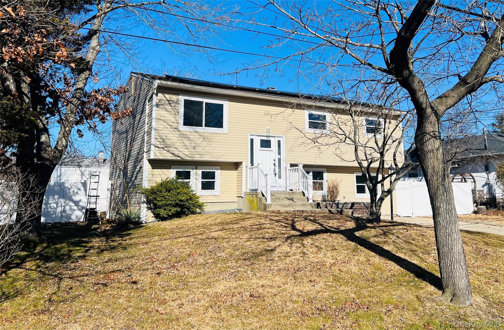 #1 photo, 125 Liberty Avenue, Selden , NY 11784