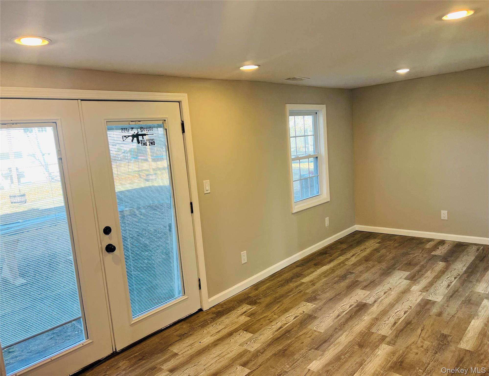 #7 photo, 125 Liberty Avenue, Selden , NY 11784