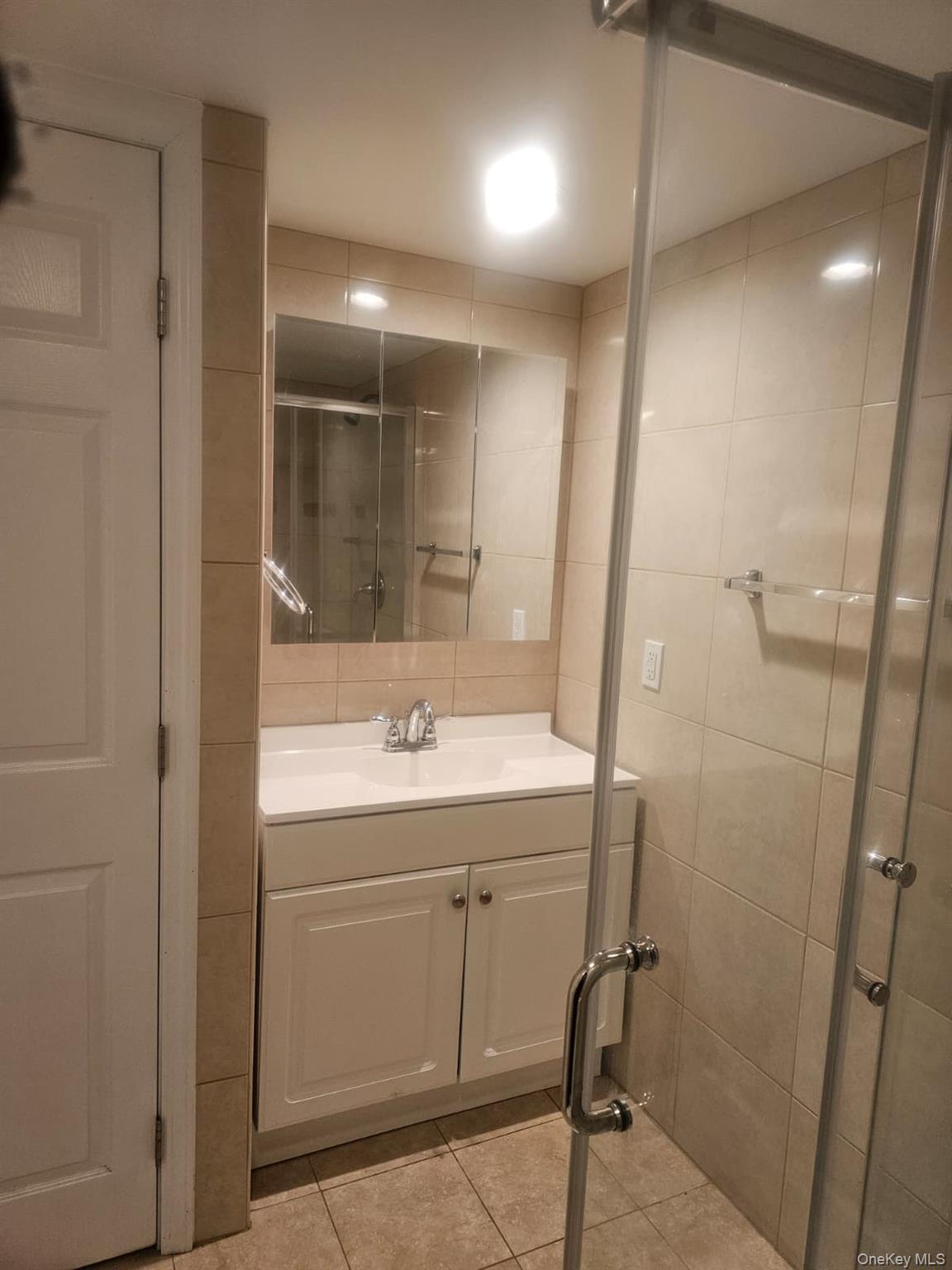 #11 photo, 31 Albermarle Avenue, Holtsville , NY 11742