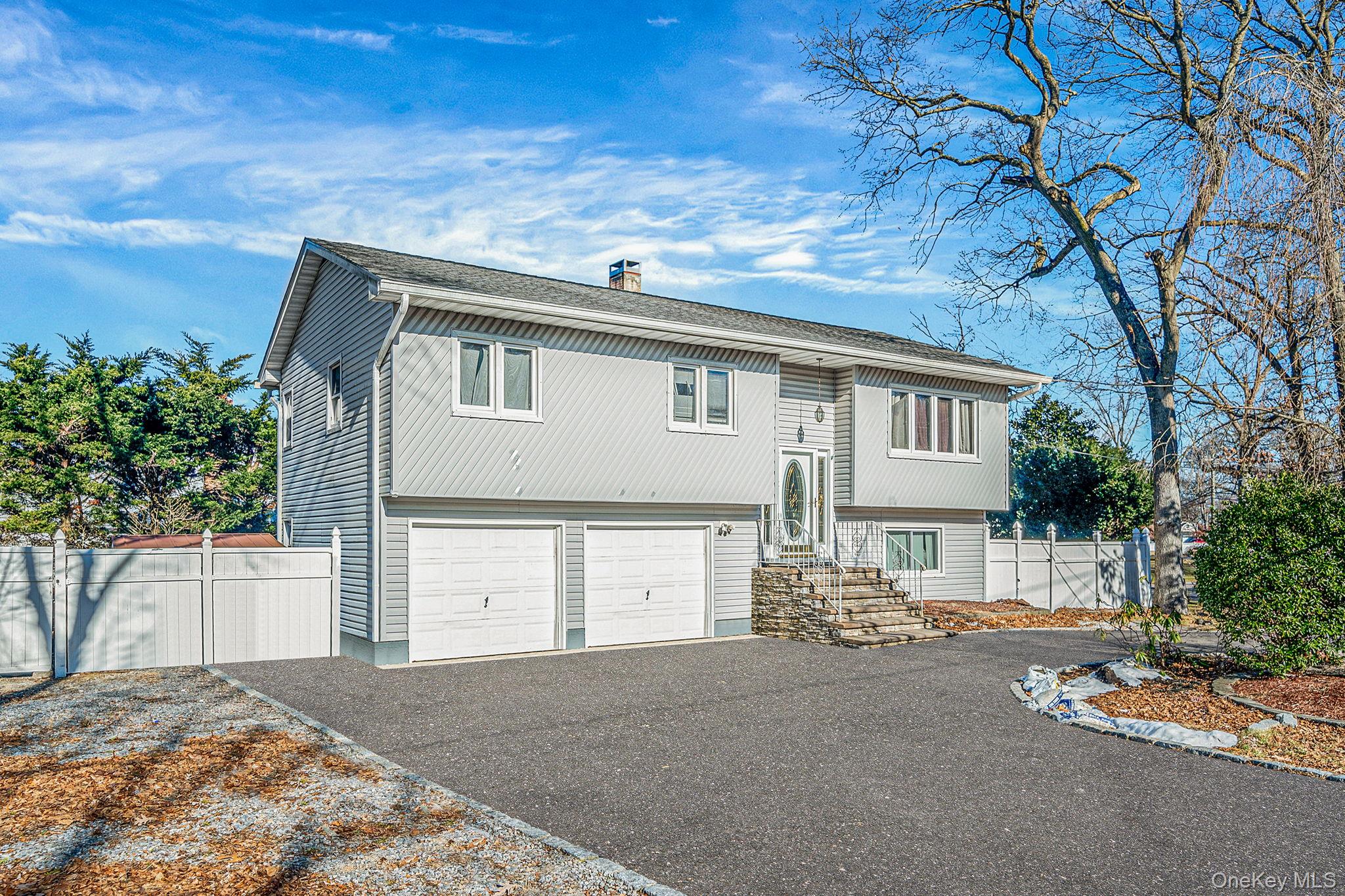 #1 photo, 299 Seminole Street, Ronkonkoma , NY 11779