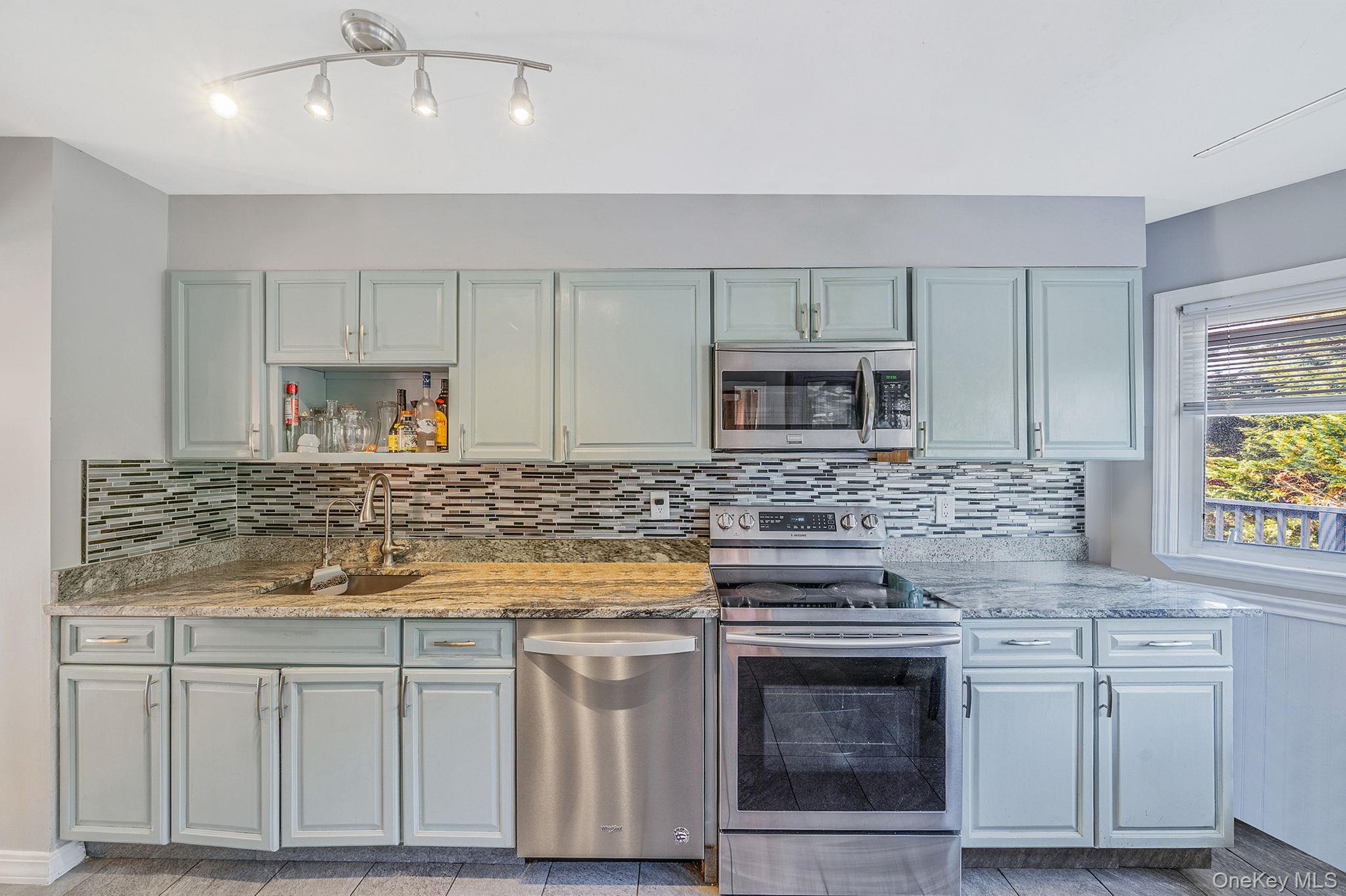 #10 photo, 299 Seminole Street, Ronkonkoma , NY 11779