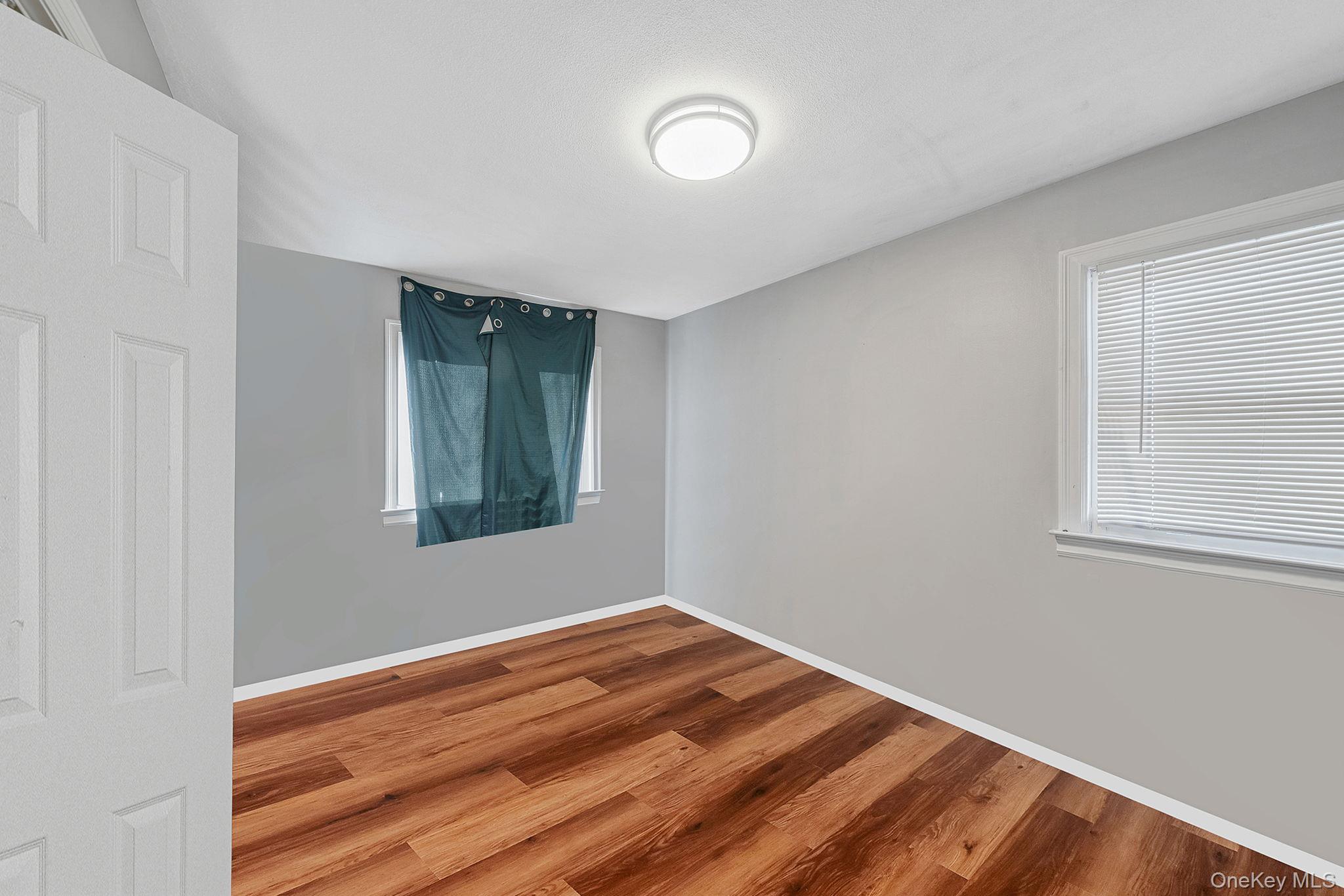 #17 photo, 299 Seminole Street, Ronkonkoma , NY 11779