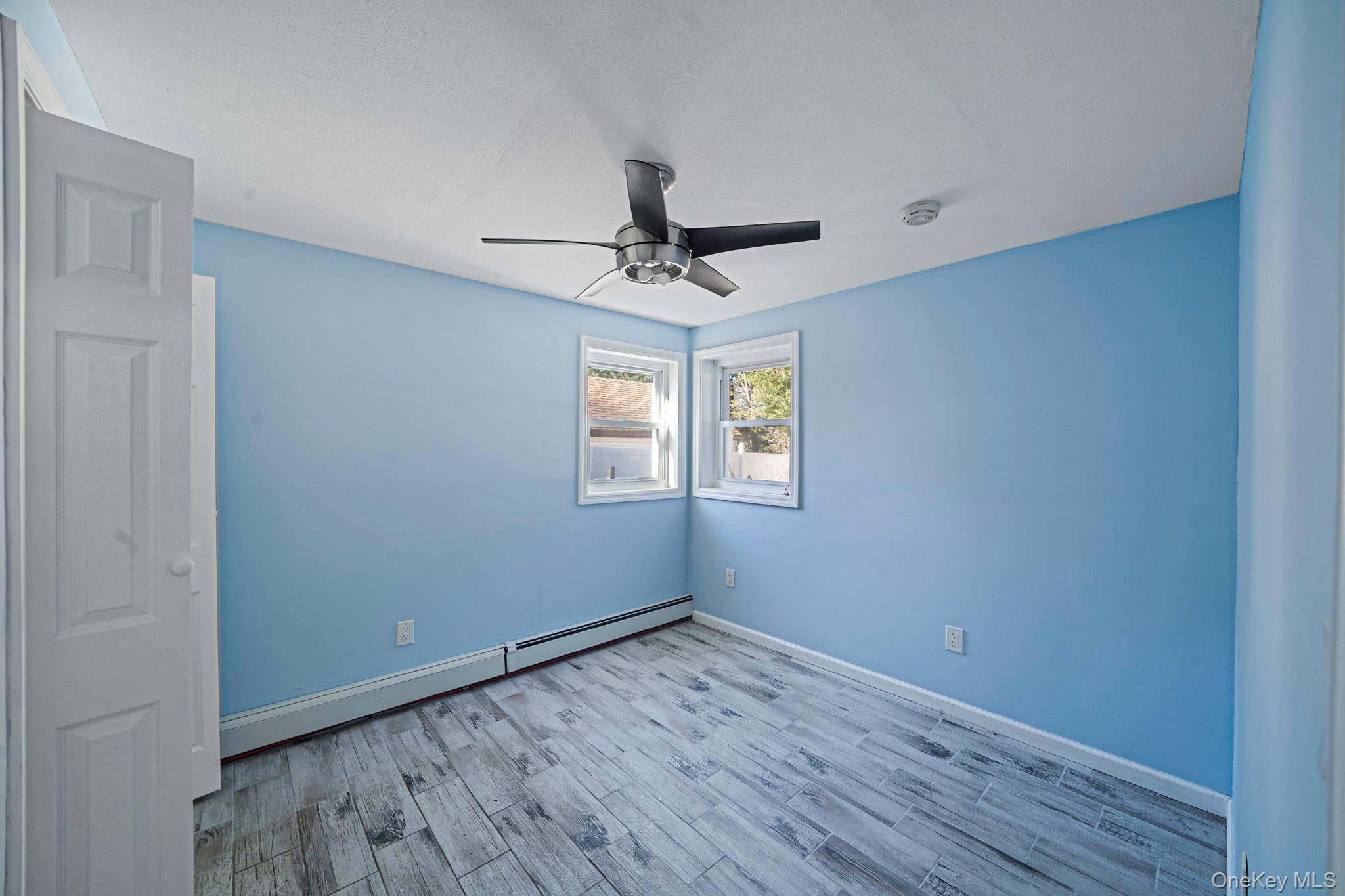 #20 photo, 299 Seminole Street, Ronkonkoma , NY 11779