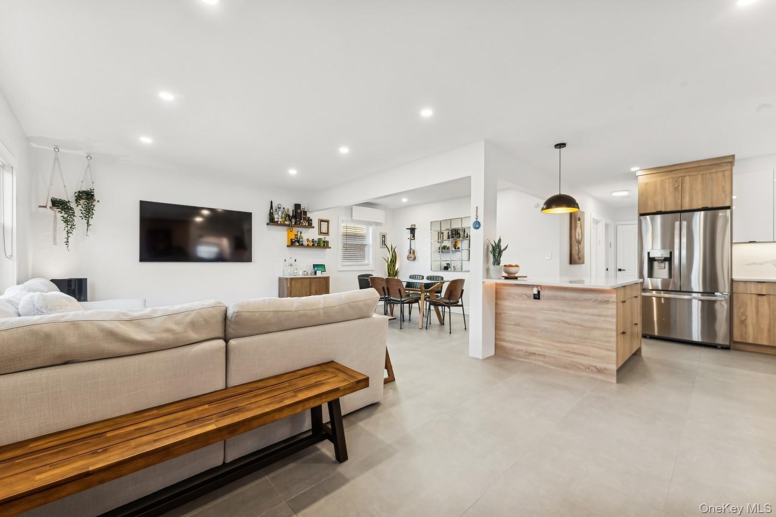 #5 photo, 139 Gibson Boulevard, Valley Stream , NY 11581