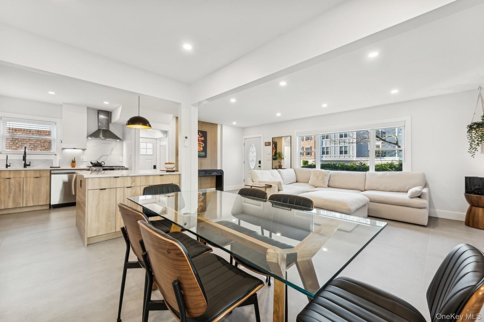 #7 photo, 139 Gibson Boulevard, Valley Stream , NY 11581