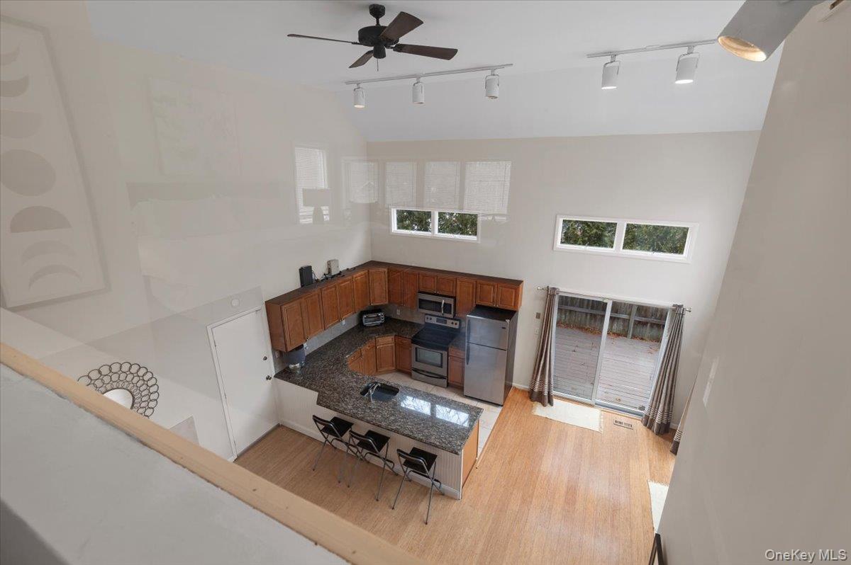 #11 photo, 98 Squiretown Road, Hampton Bays , NY 11946