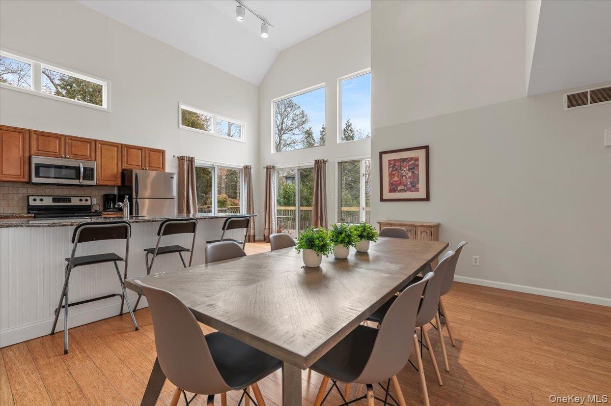 #12 photo, 98 Squiretown Road, Hampton Bays , NY 11946