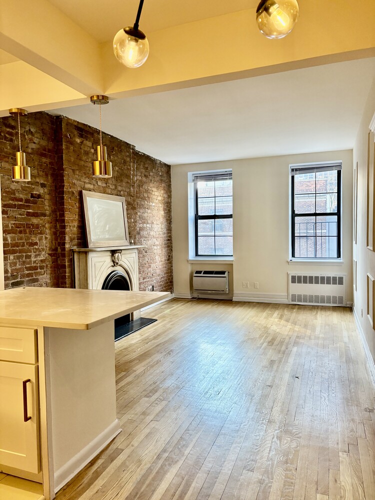 #1 photo, 357 E 50TH Street, Turtle Bay , NY 10022