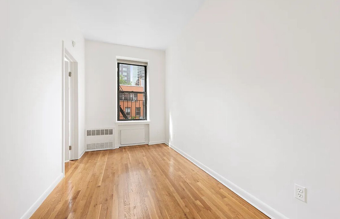 #5 photo, 357 E 50TH Street, Turtle Bay , NY 10022