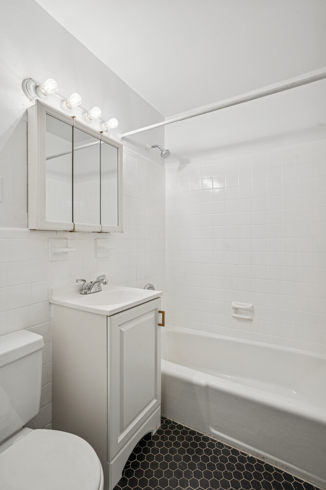 #7 photo, 357 E 50TH Street, 曼哈頓 中城东区 Turtle Bay , NY 10022