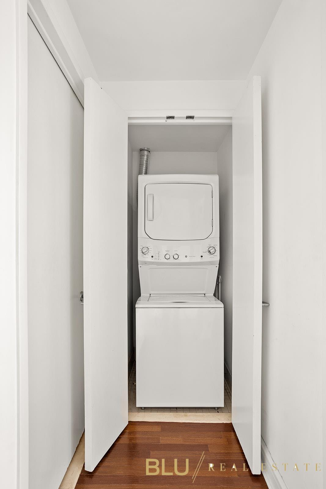 #6 photo, New York City, Lincoln Square , NY 10069