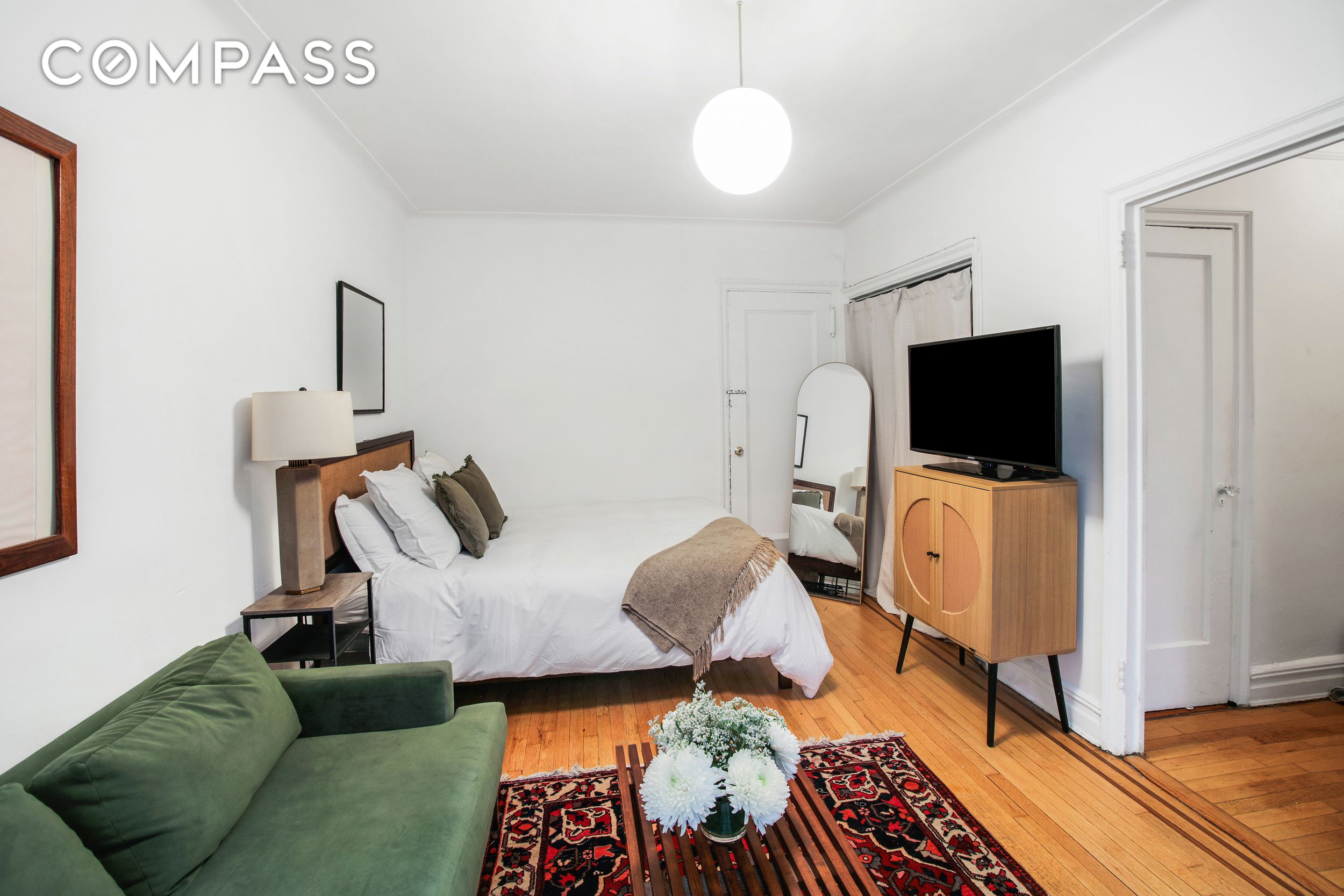 #4 photo, 300 8th Avenue, Park Slope , NY 11215