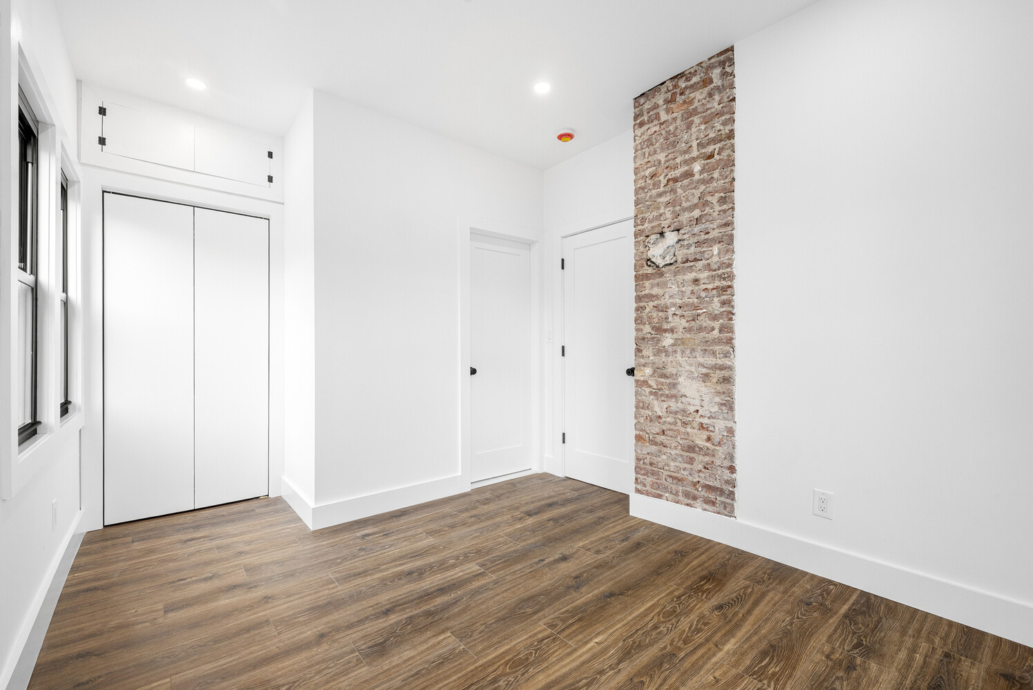 #5 photo, 50-20 39TH Street, Sunnyside , NY 11104