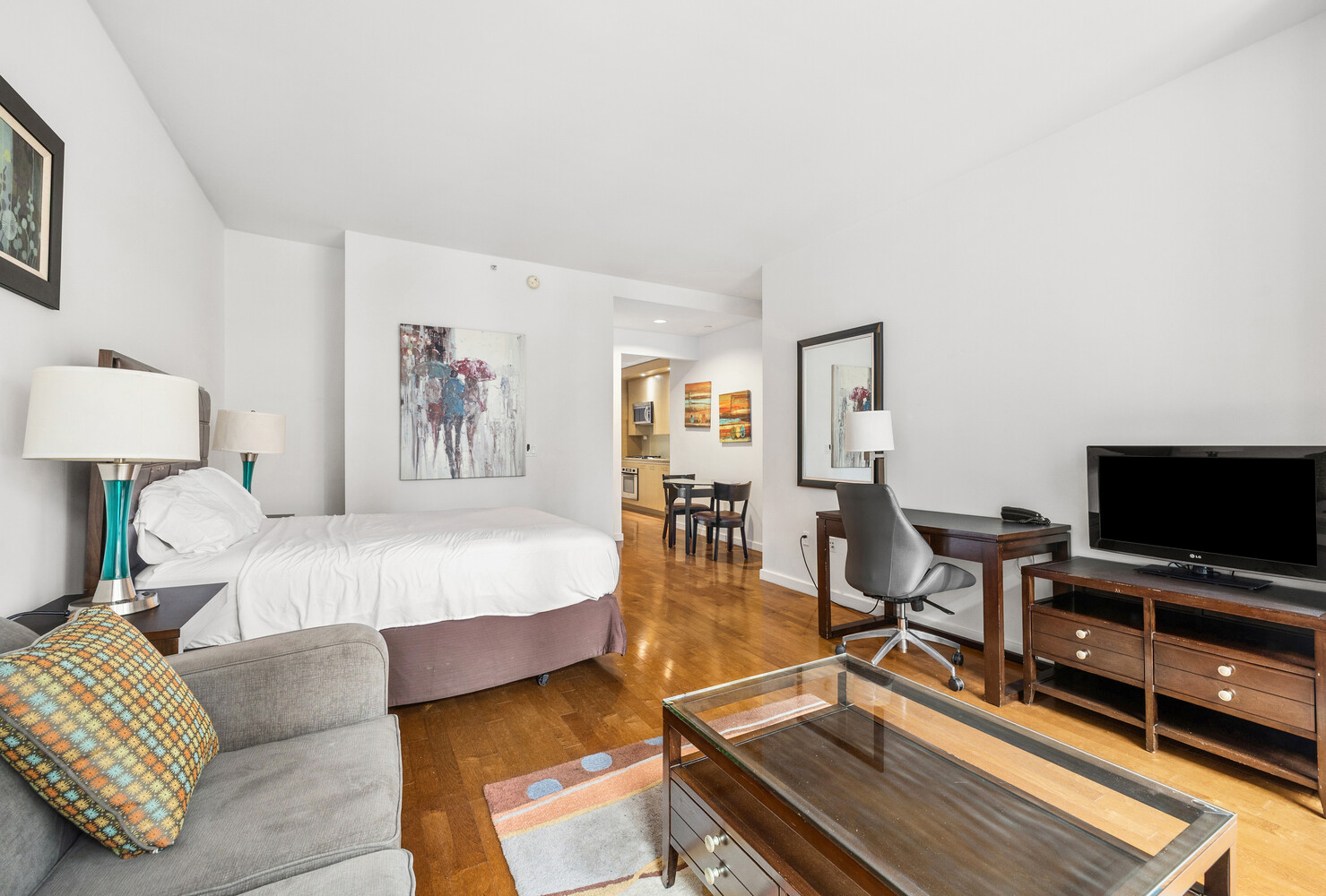 #5 photo, 1600 BROADWAY, Midtown , NY 10019