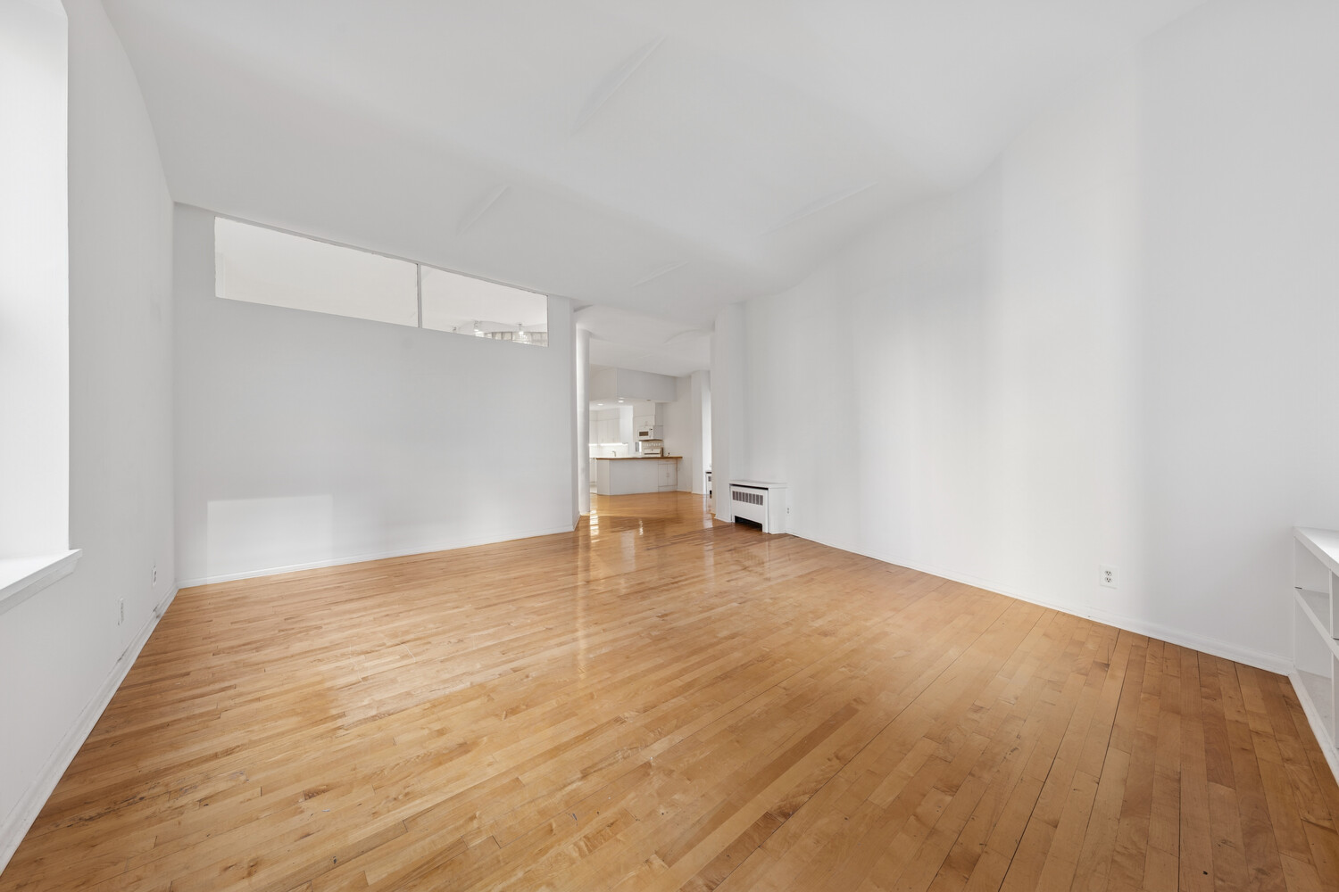 #3 photo, 4 W 16TH Street, Flatiron , NY 10011