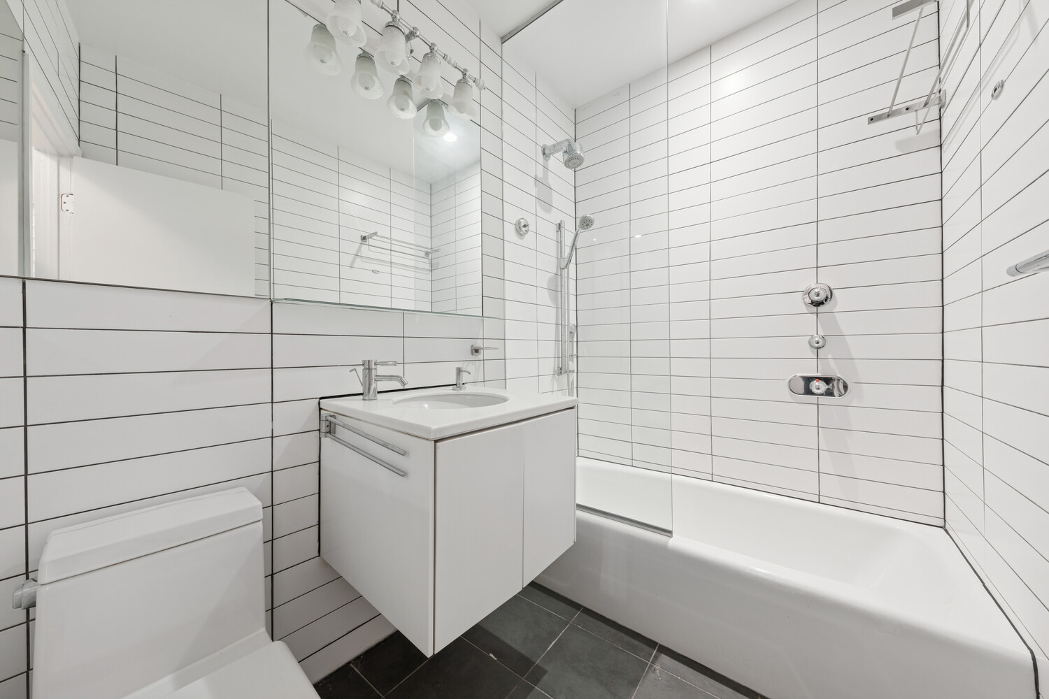 #9 photo, 4 W 16TH Street, Flatiron , NY 10011