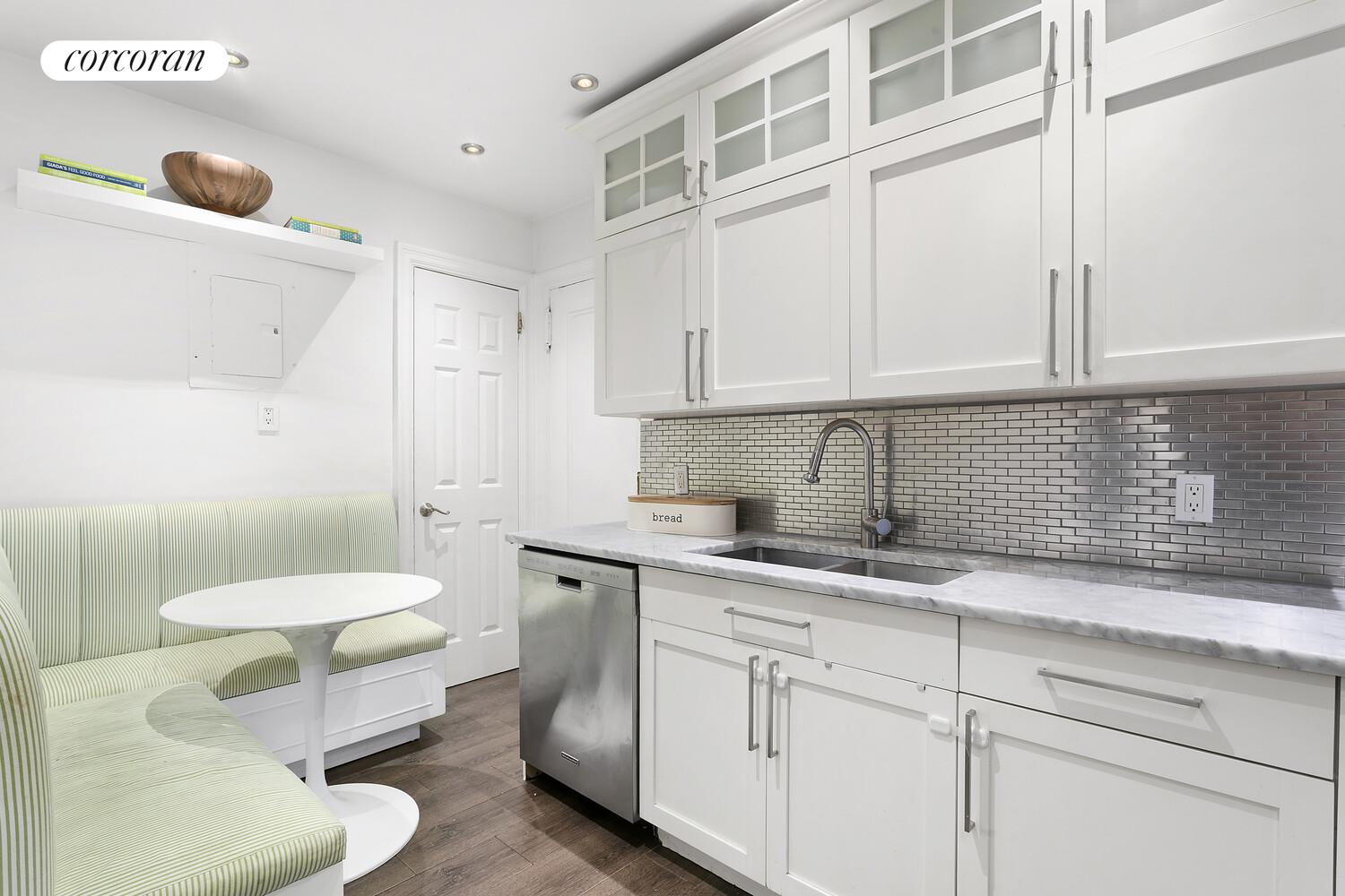 #7 photo, 65 E 96TH Street, Carnegie Hill , NY 10128