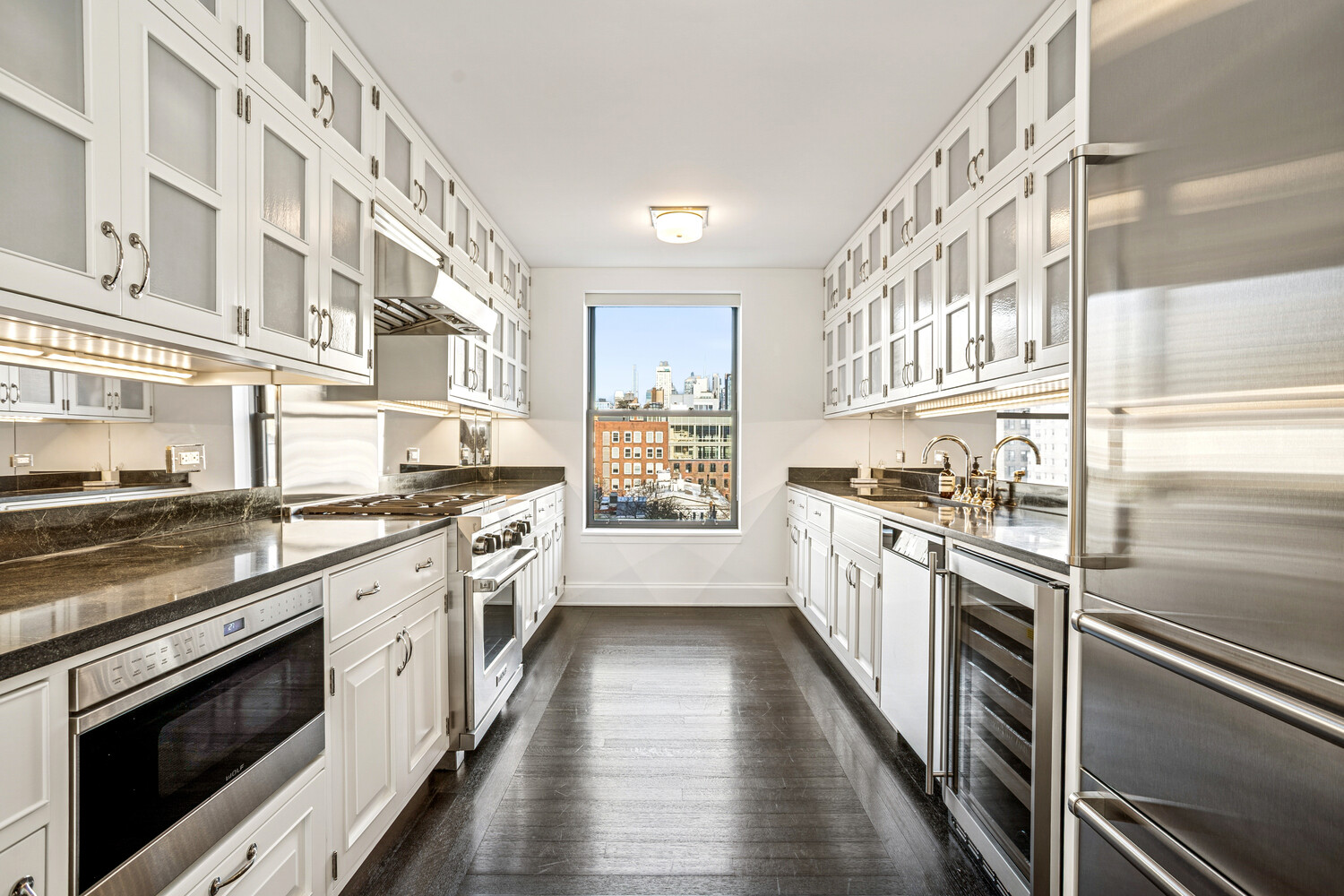 #7 photo, 150 W 12TH Street, Greenwich Village , NY 10011