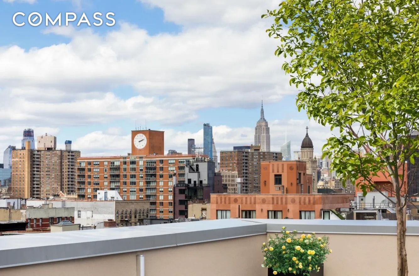 #10 photo, New York City, Lower East Side , NY 10002