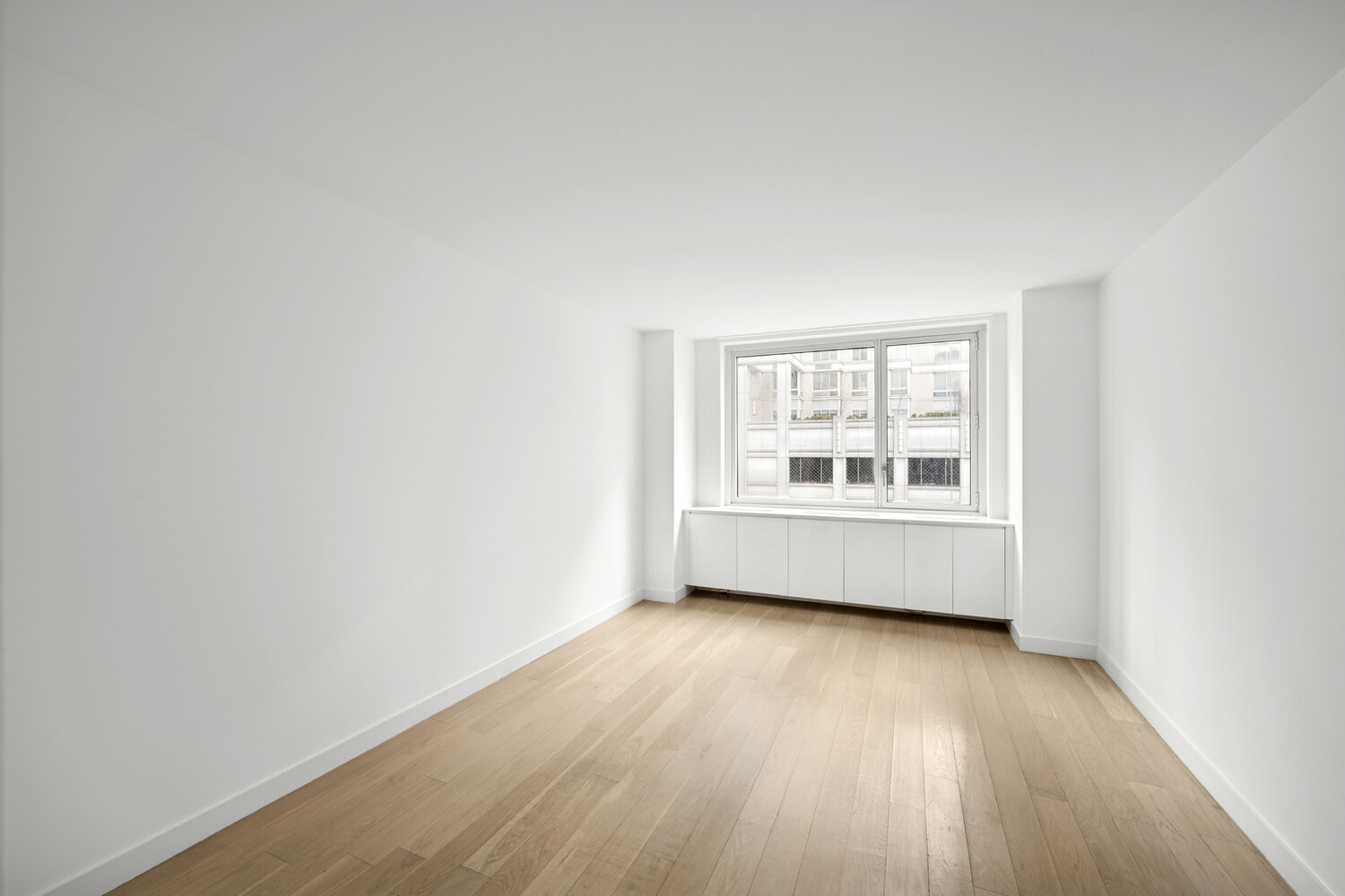 #4 photo, 301 W 53RD Street, Hell's Kitchen , NY 10019