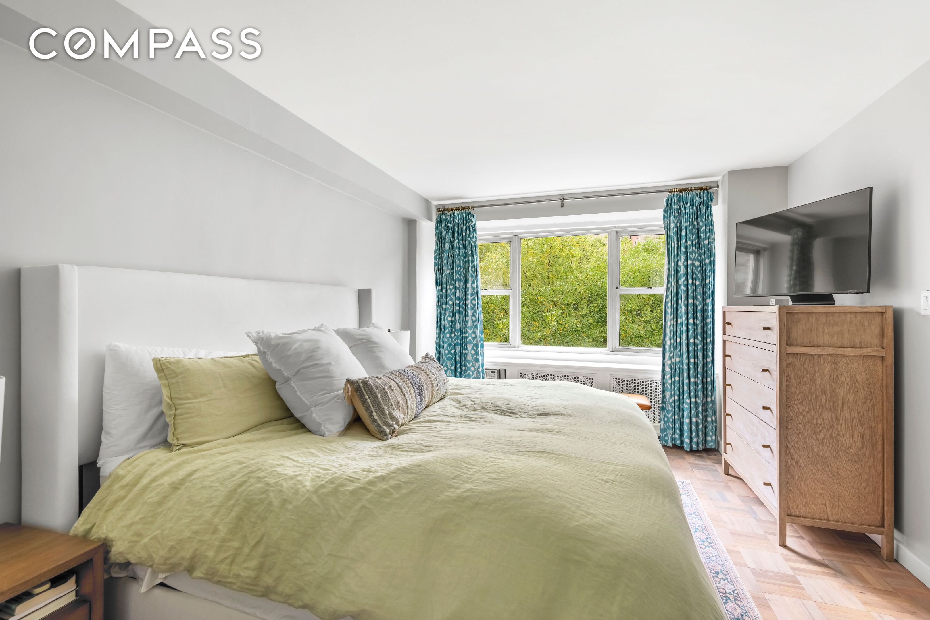 #9 photo, 2 Charlton Street, Hudson Square , NY 10014