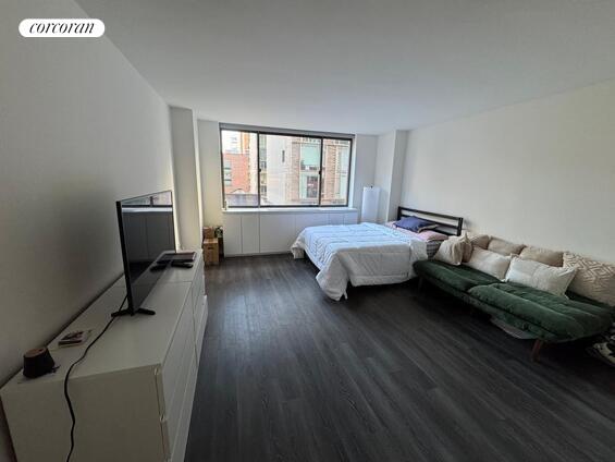 #1 photo, New York City, Hell's Kitchen , NY 10036