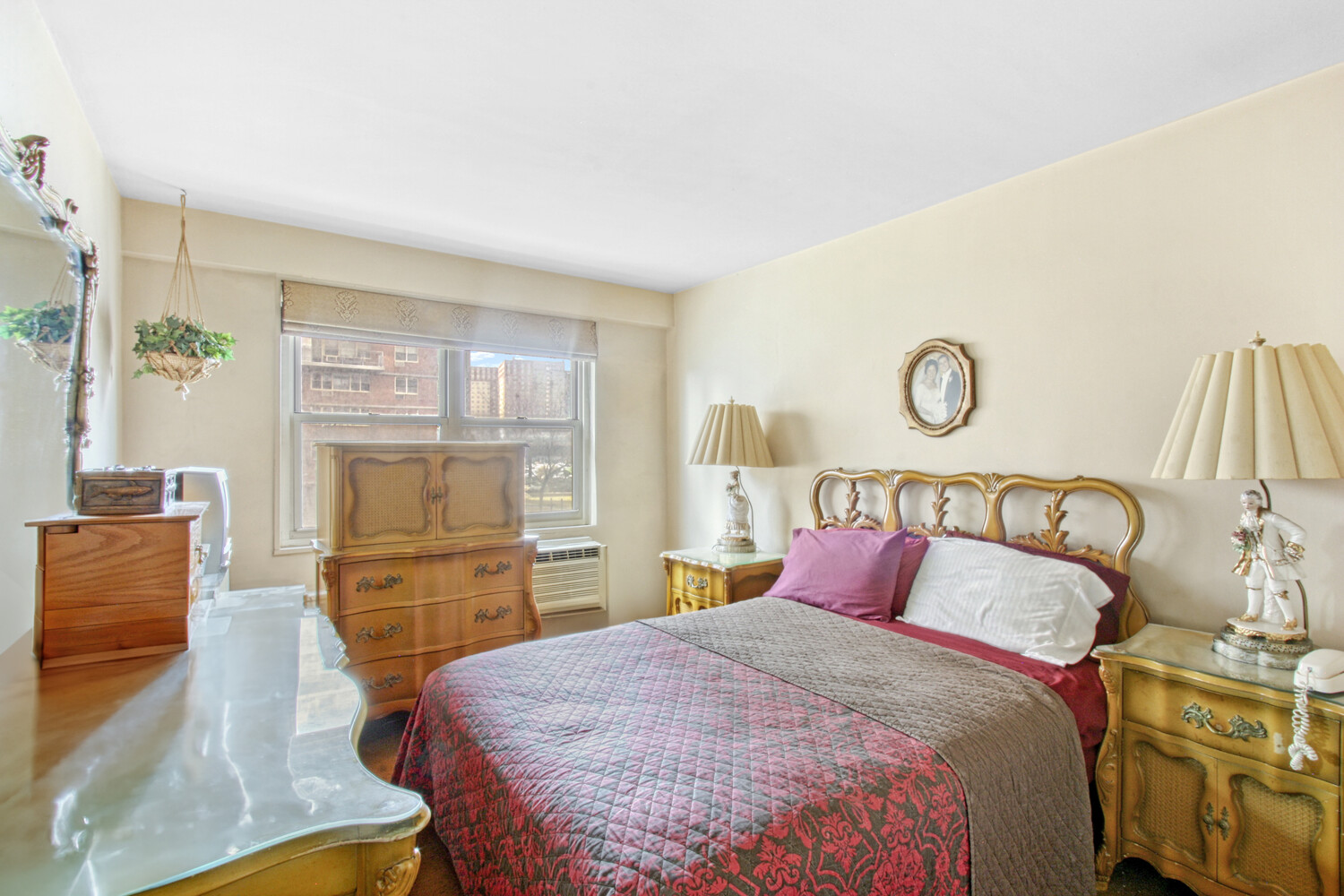 #8 photo, 2932 W 5TH Street, Coney Island , NY 11224