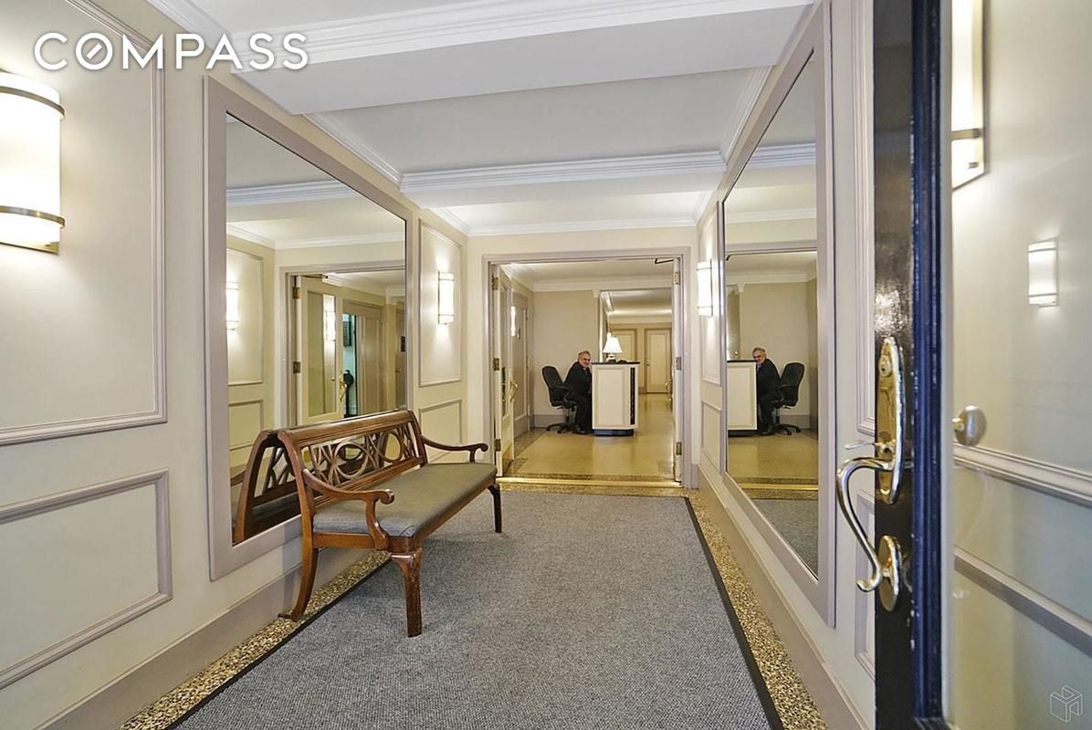 #8 photo, 155 E 49th Street, Midtown East , NY 10017