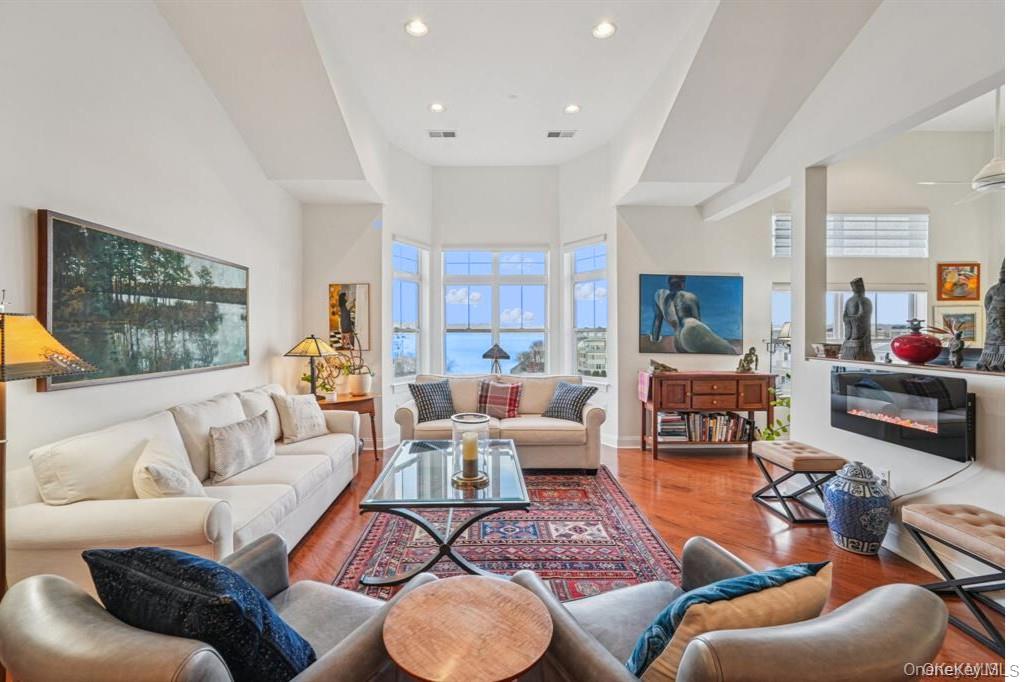 #1 photo, 1414 Round Pointe Drive, Haverstraw , NY 10927